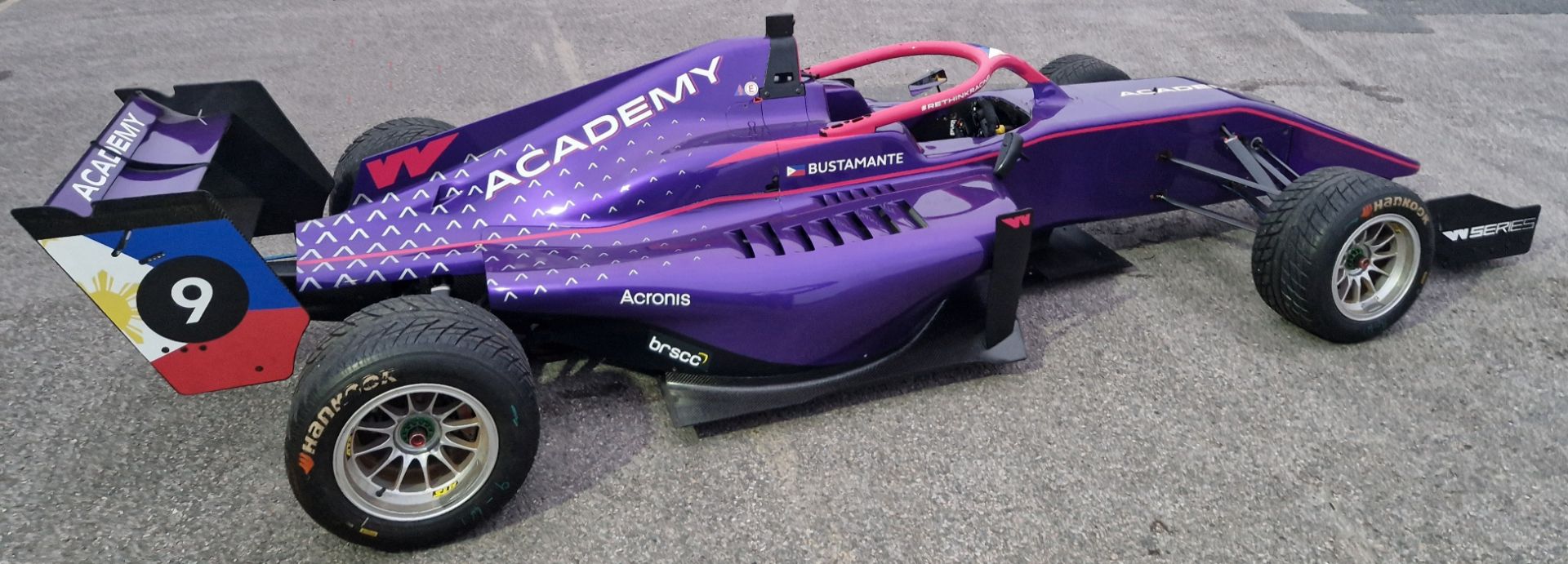 One TATUUS F3 T-318 Alfa Romeo Race Car Chassis No. 057 (2019) Finished in the W Series Academy - Image 2 of 7