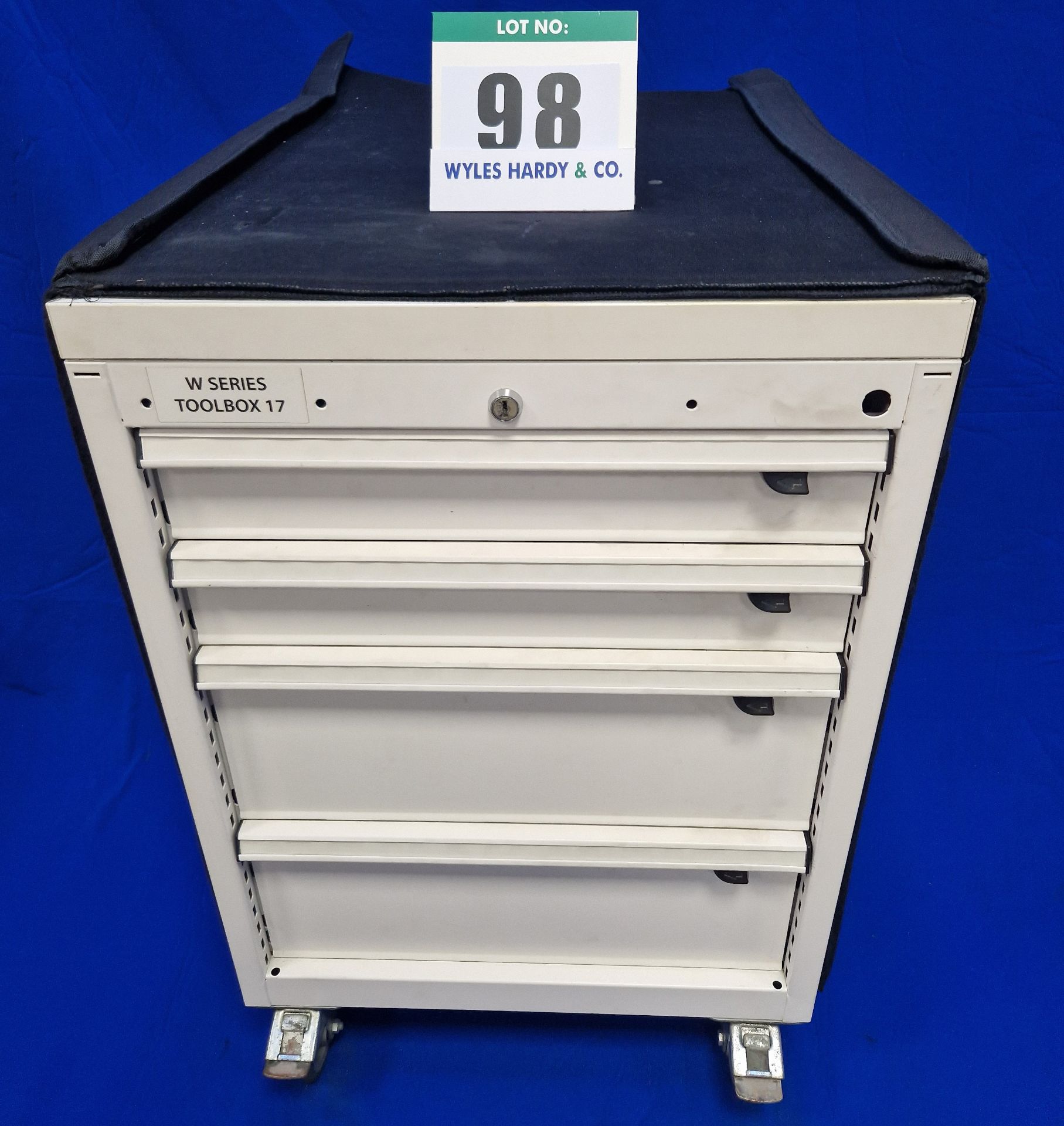 One FAMI 4-Drawer Castor mounted Mechanics Tool Chest with Tailored Soft Transportation Cover