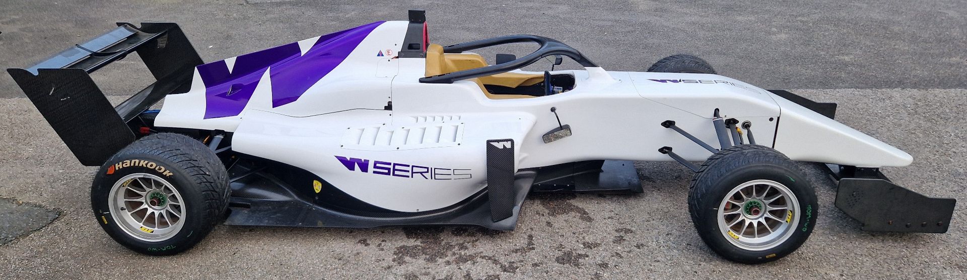 One TATUUS F3 T-318 Alfa Romeo Race Car Chassis No. 034 (2019) Finished in W Series Spare Car Livery - Image 2 of 7