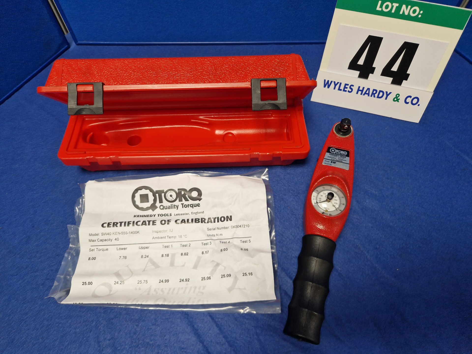 One TORO 5440 3/8 inch Square Drive 0-40Nm/360 lfb-in Dial Indicating Torque Wrench in Rigid Carry