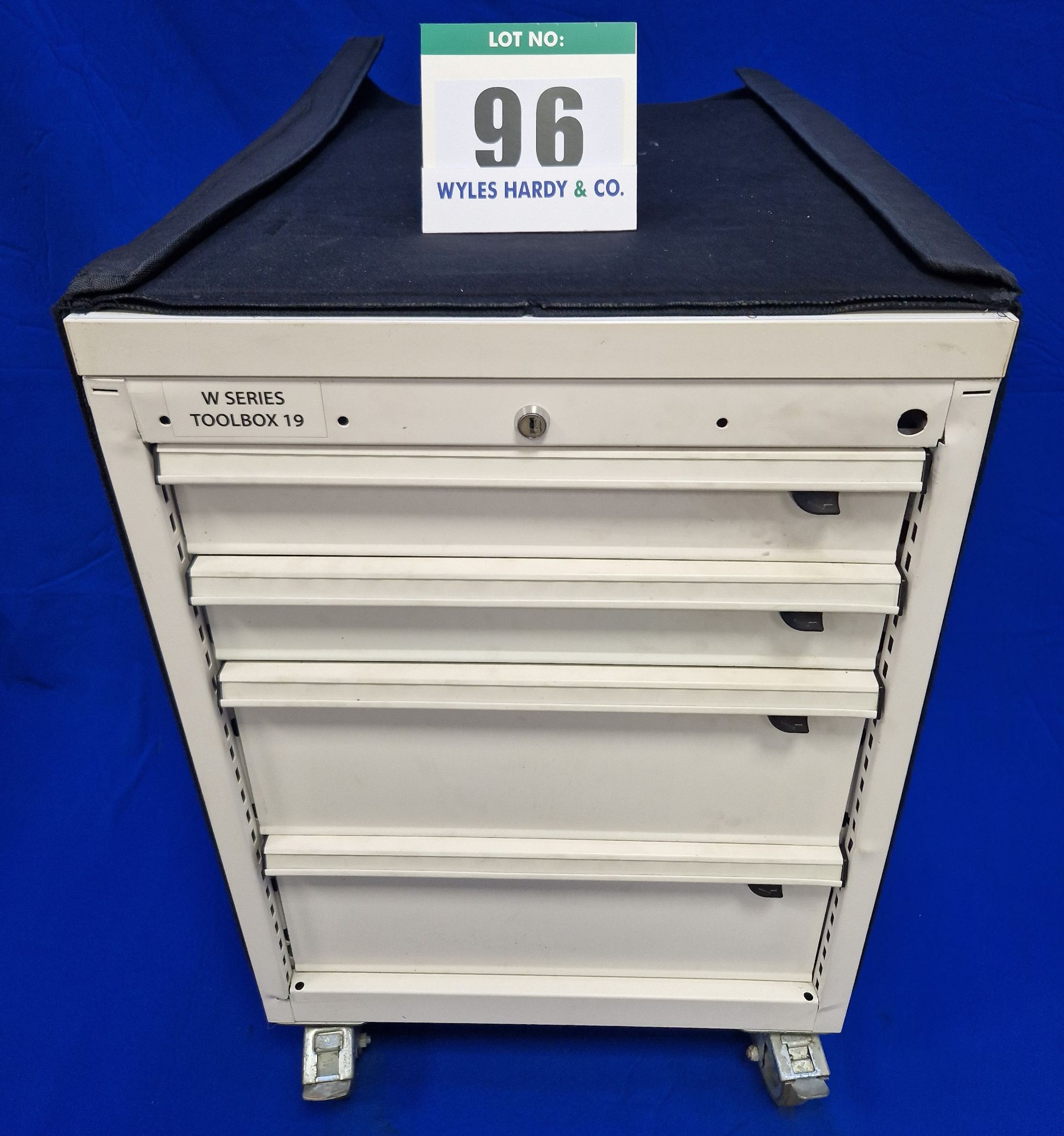 One FAMI 4-Drawer Castor mounted Mechanics Tool Chest with Tailored Soft Transportation Cover