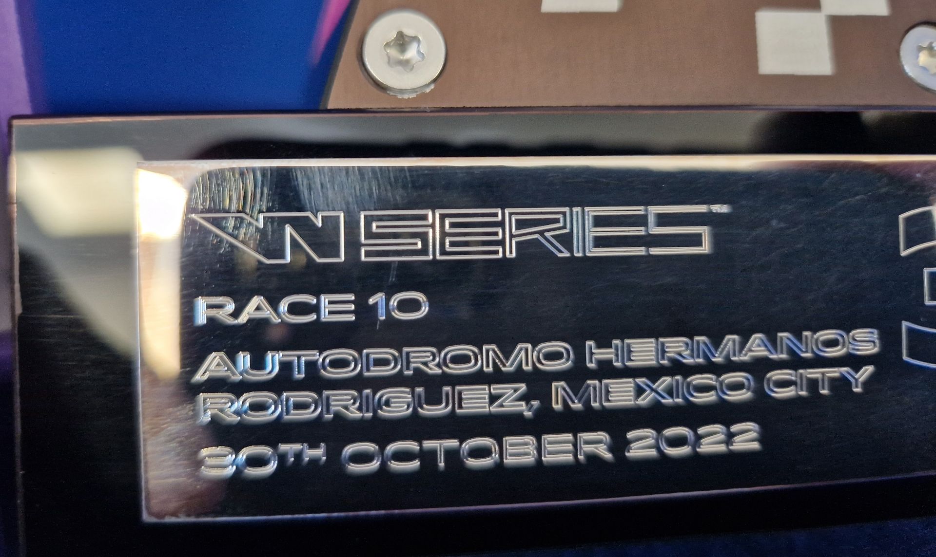 The W SERIES 3rd Place Drivers Trophy for Race 10 - Autodromo Hermanos Rodriguez, Mexico City - 30th - Bild 2 aus 2