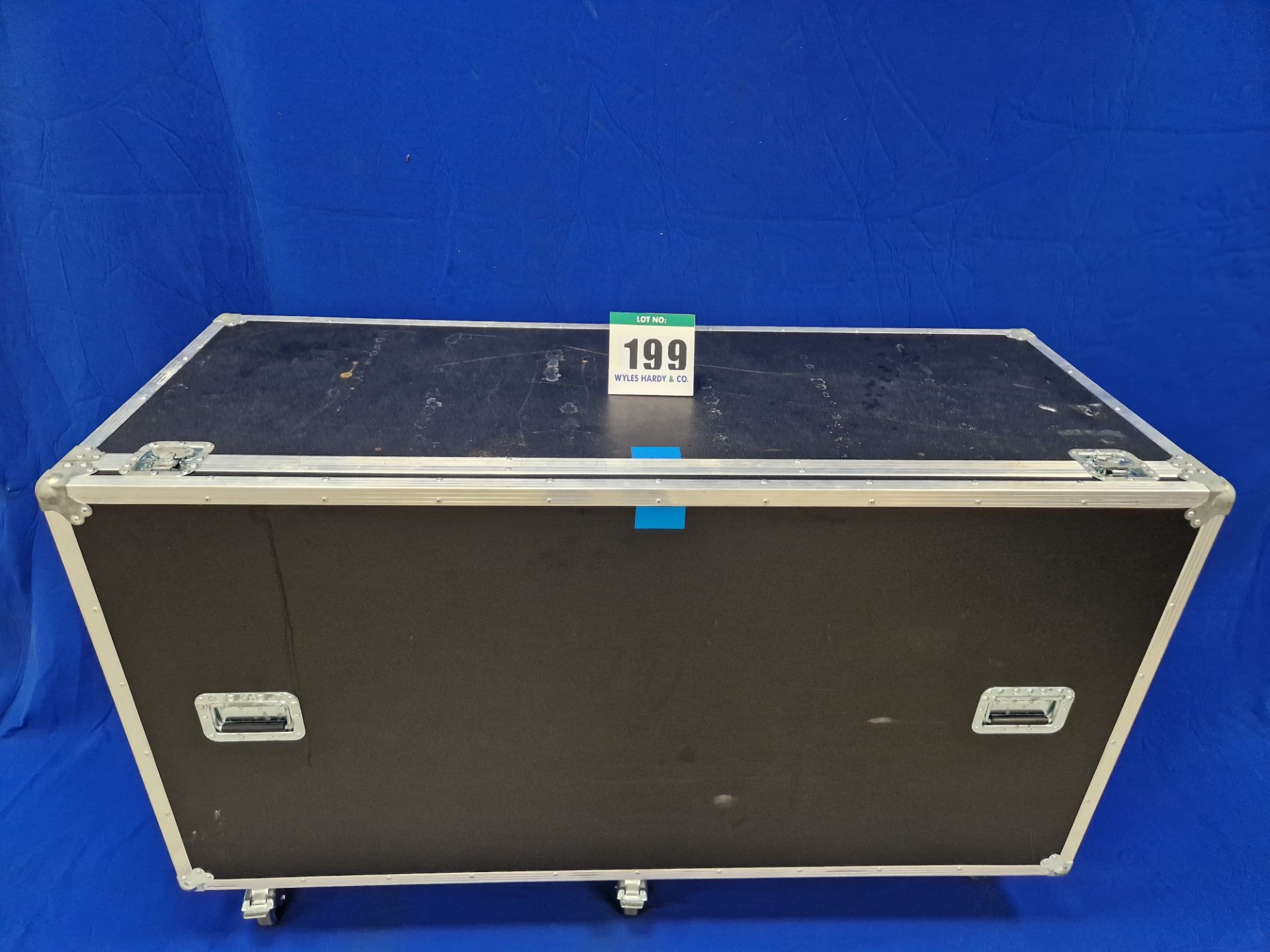 One 1700mm long x 1025mm tall x 660mm deep (Cover fitted) Castor mounter Flight Case with fitted - Image 2 of 2