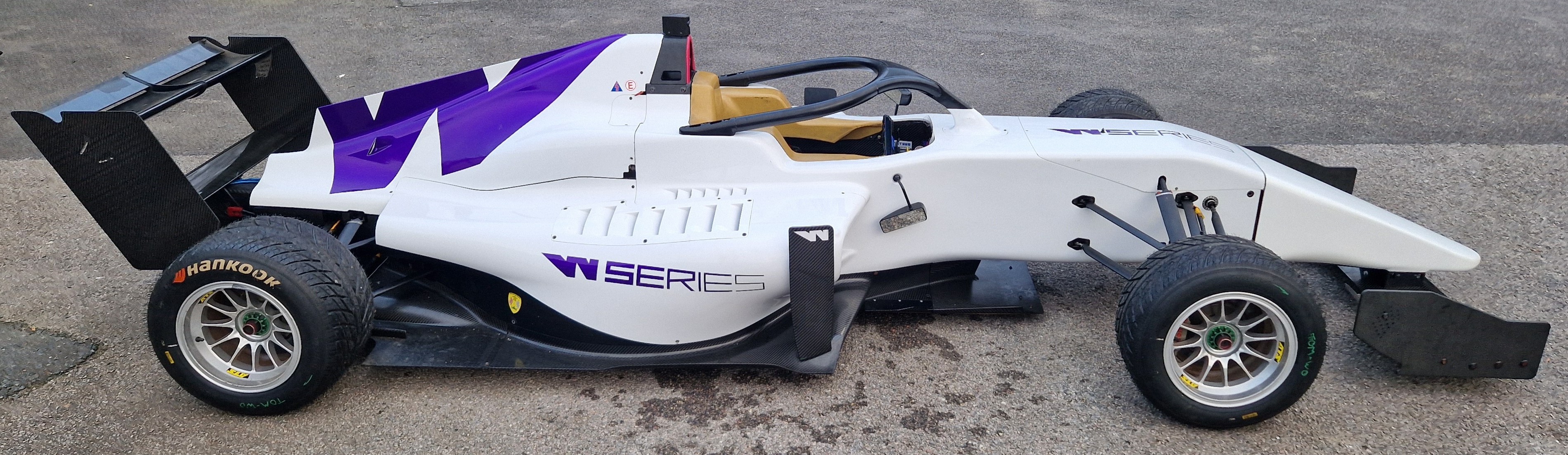 One TATUUS F3 T-318 Alfa Romeo Race Car Chassis No. 034 (2019) Finished in W Series Spare Car Livery - Image 2 of 10