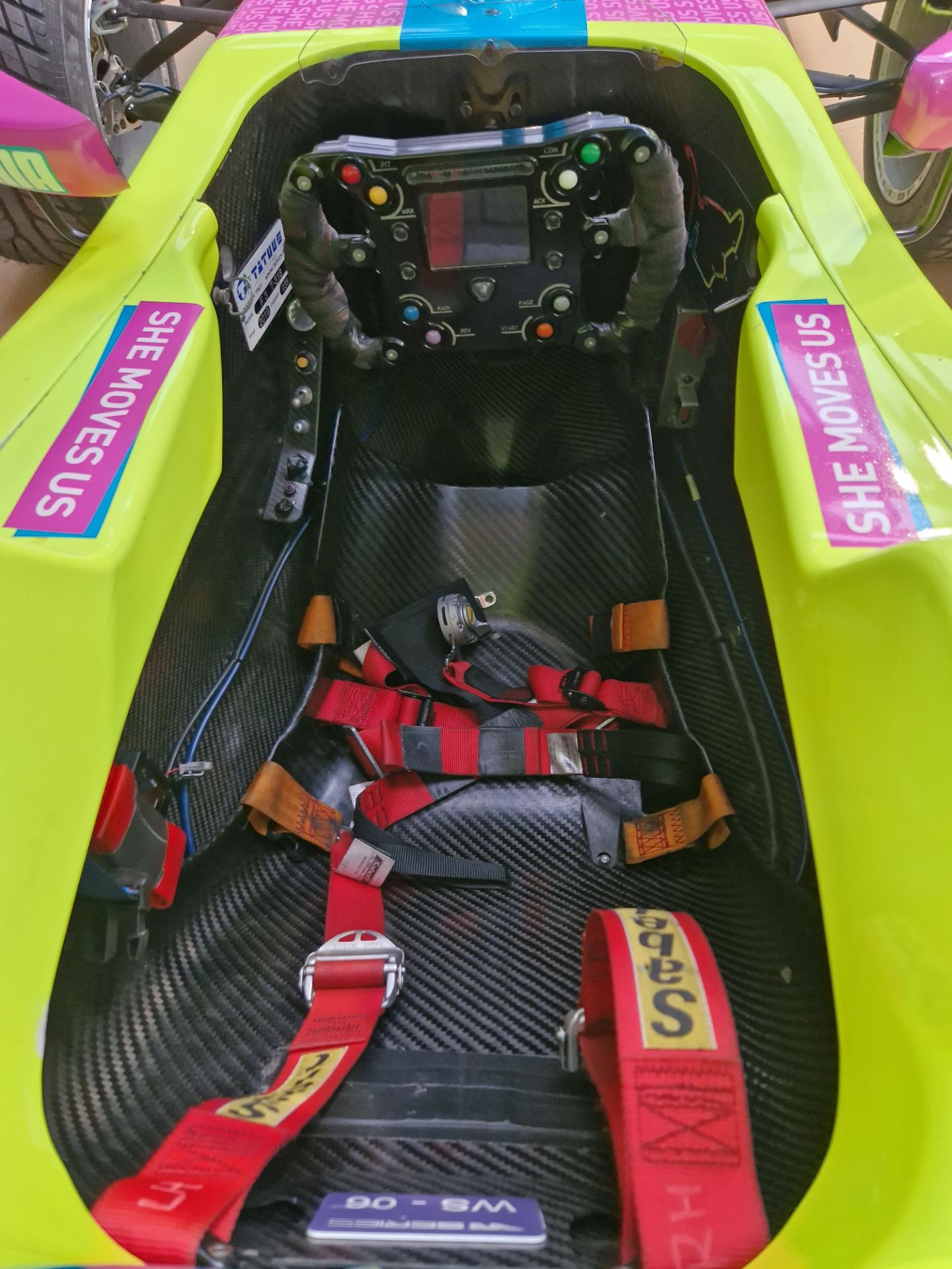 One TATUUS F3 T-318 Alfa Romeo Race Car Chassis No. 035 (2019) Finished in PUMA She Moves Us - Image 5 of 10