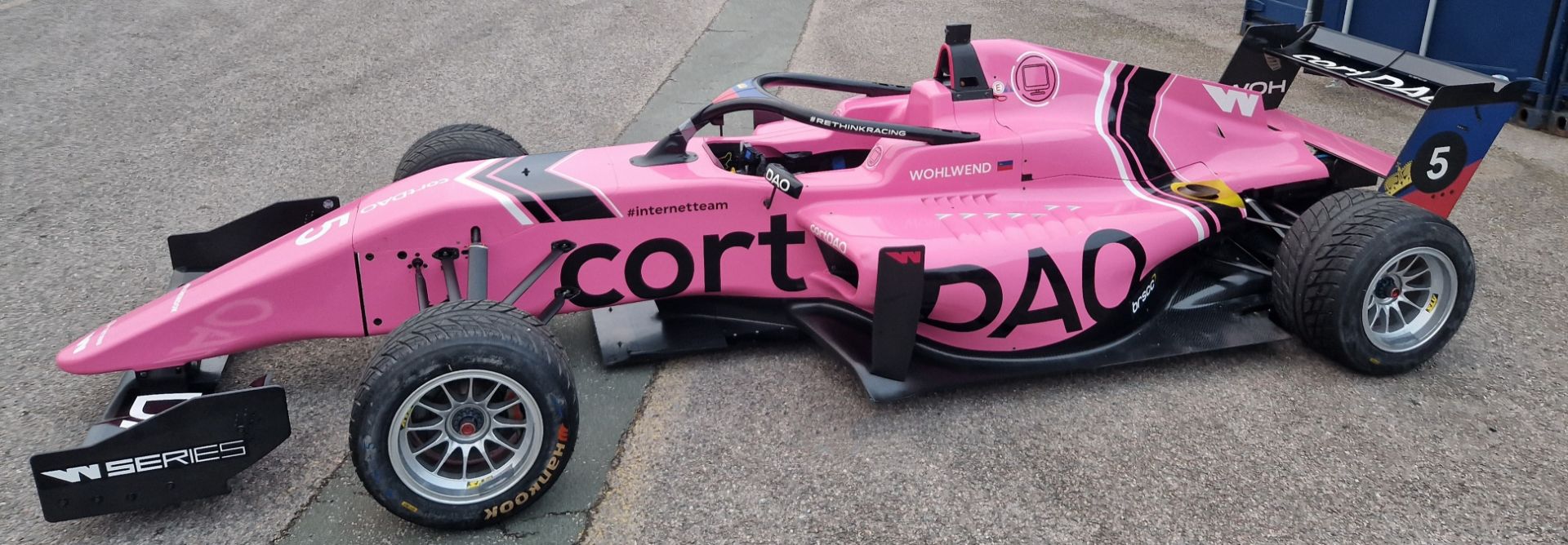 One TATUUS F3 T-318 Alfa Romeo Race Car Chassis No. 082 (2019) Finished in cortDAO Livery as