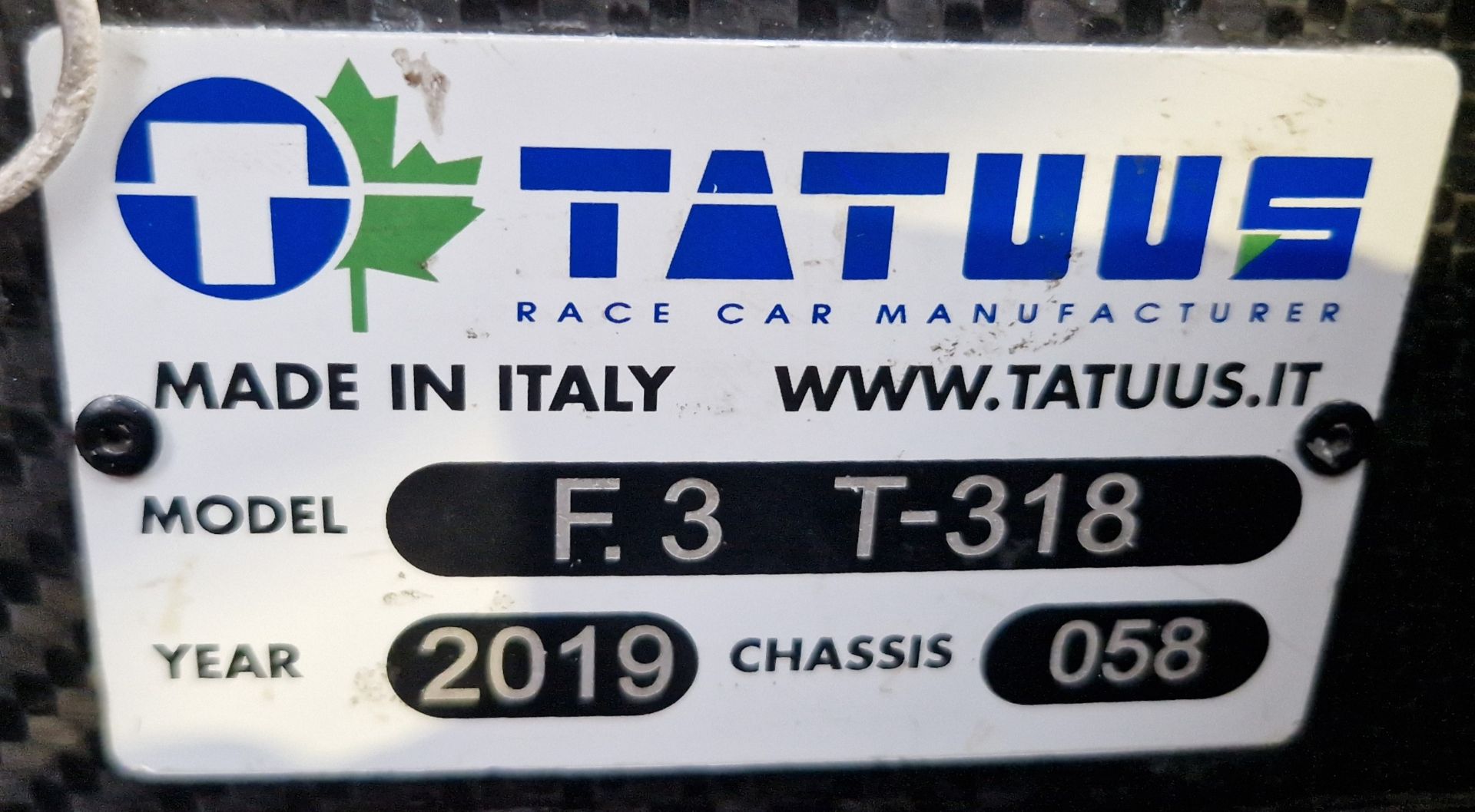 One TATUUS F3 T-318 Alfa Romeo Race Car Chassis No. 058 (2019) Finished in QUANTFURY Win The Right - Bild 6 aus 10