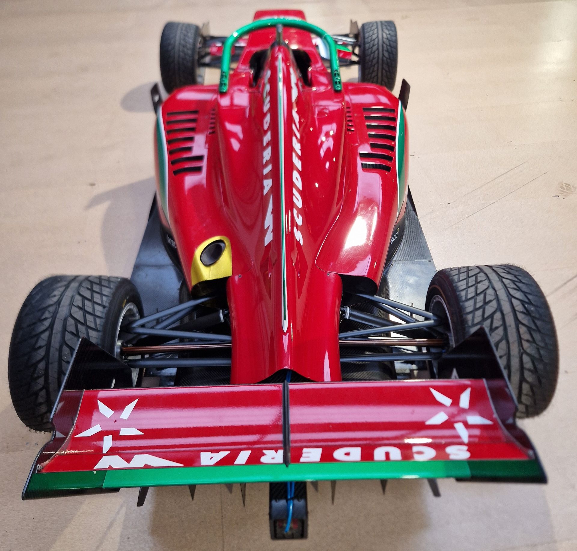 One TATUUS F3 T-318 Alfa Romeo Race Car Chassis No. 037 (2019) Finished in SCUDERIA Livery as Driven - Bild 4 aus 10