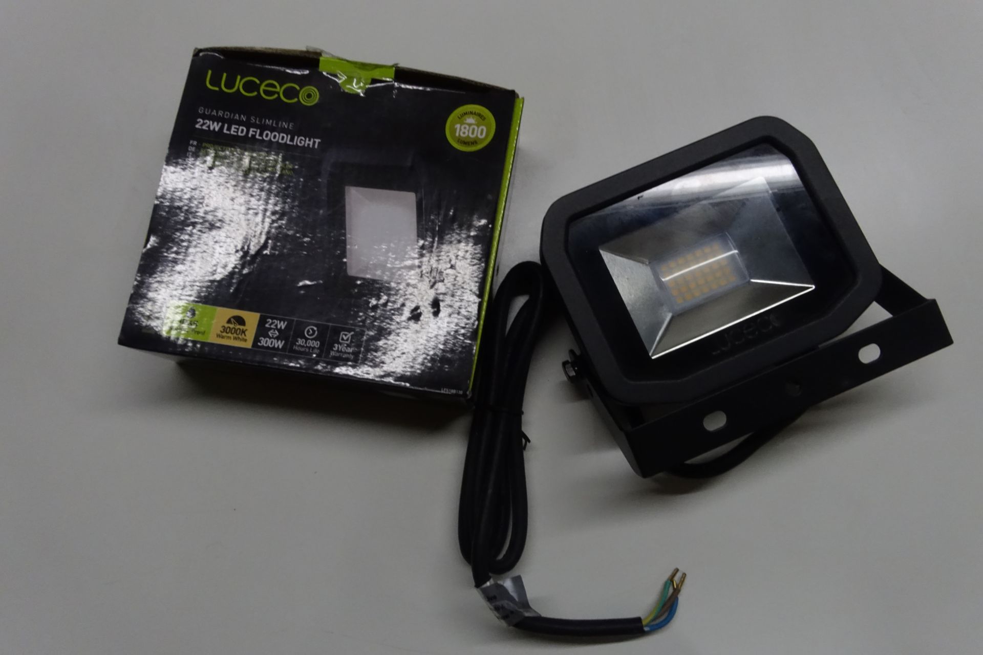 10 x LUCECO LFS18B130 22W LED Floodlight IP65 3000K Black Finish