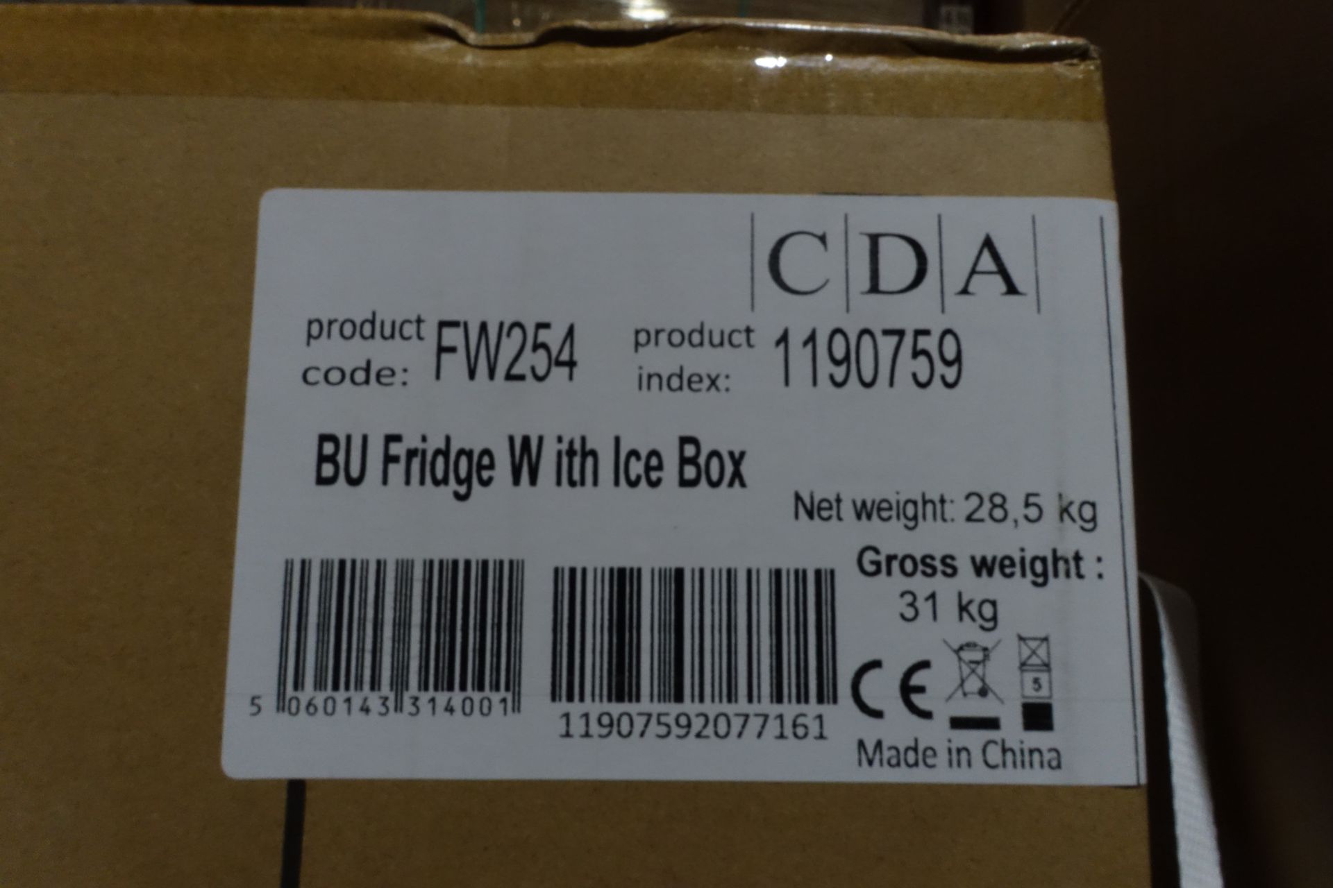 1 x CDA FW254 Intergrated Under Counter Fridge with Ice Box