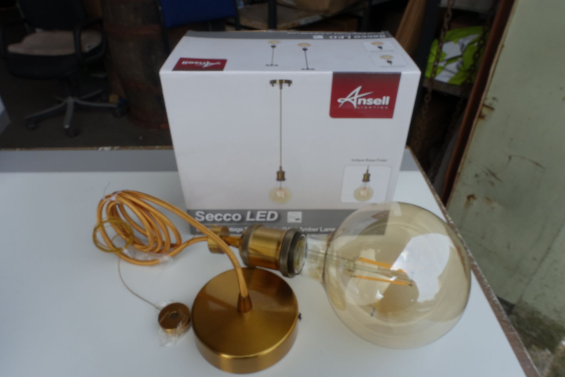 16 x ANSELL AEC/G125/AB SECCO LED Die-Cast Vintage Pendant Fitting with G125 Amber Lamp