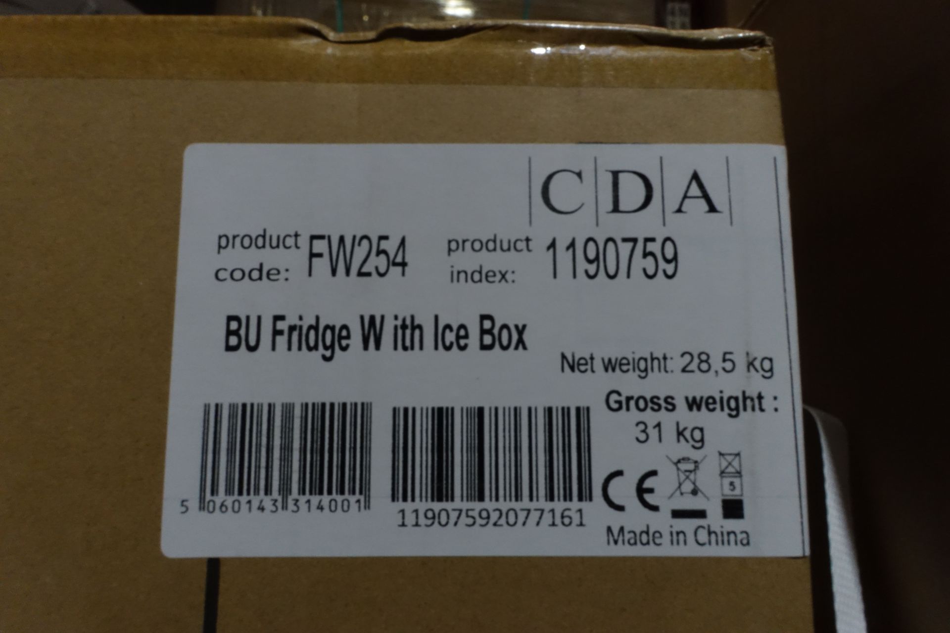 1 x CDA FW254 Intergrated Under Counter Fridge with Ice Box