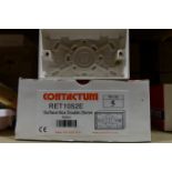 200 x CONTACTUM RET1052E 25mm Surface Double Box