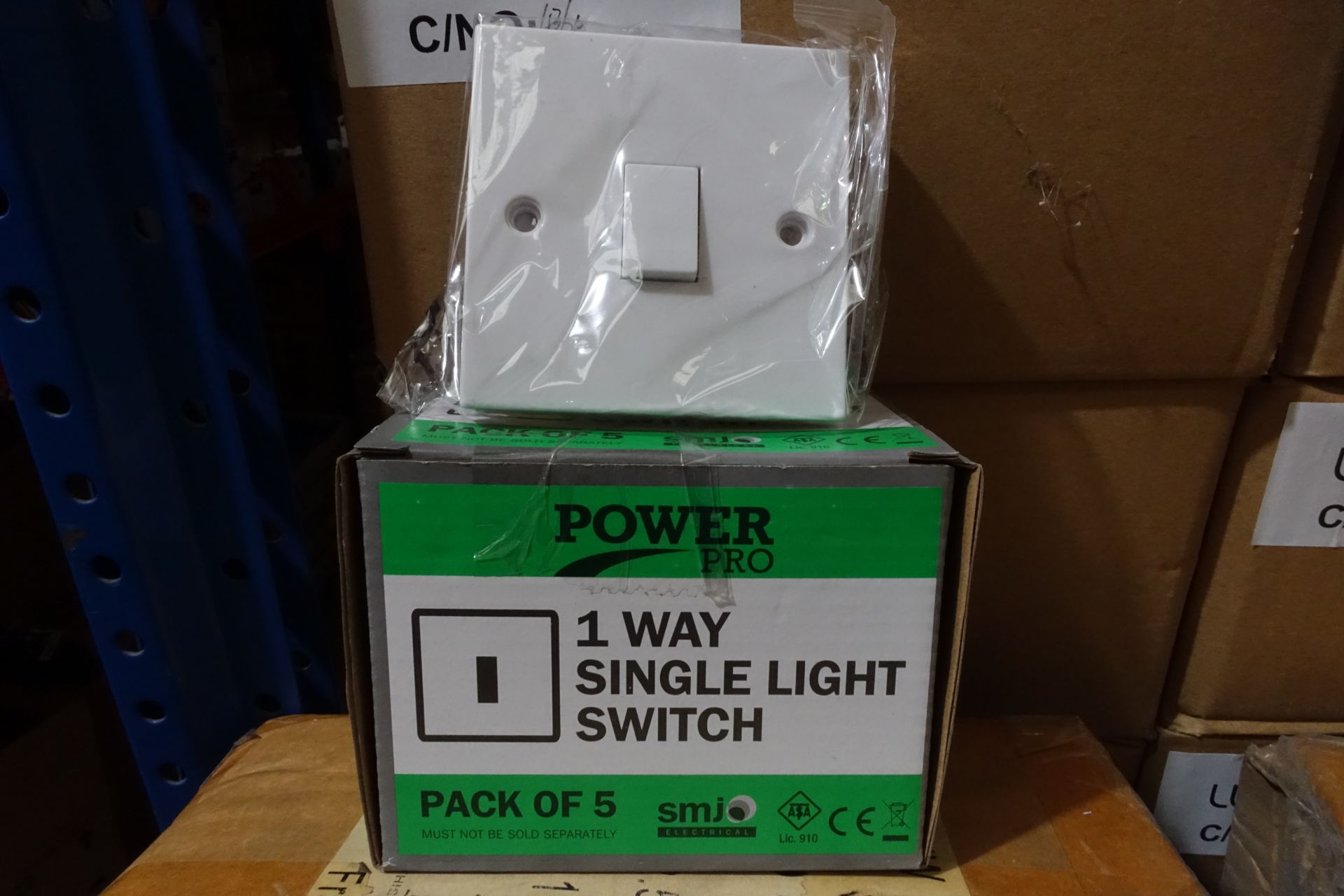 40 x Packs Of SMJ PPLS1G1W - PK5 1 Way Light Switches 5 x Per Pack 200 In Total White Finish