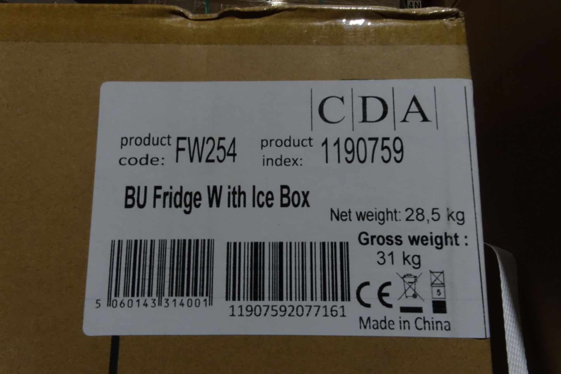 1 x CDA FW254 Intergrated Under Counter Fridge with Ice Box