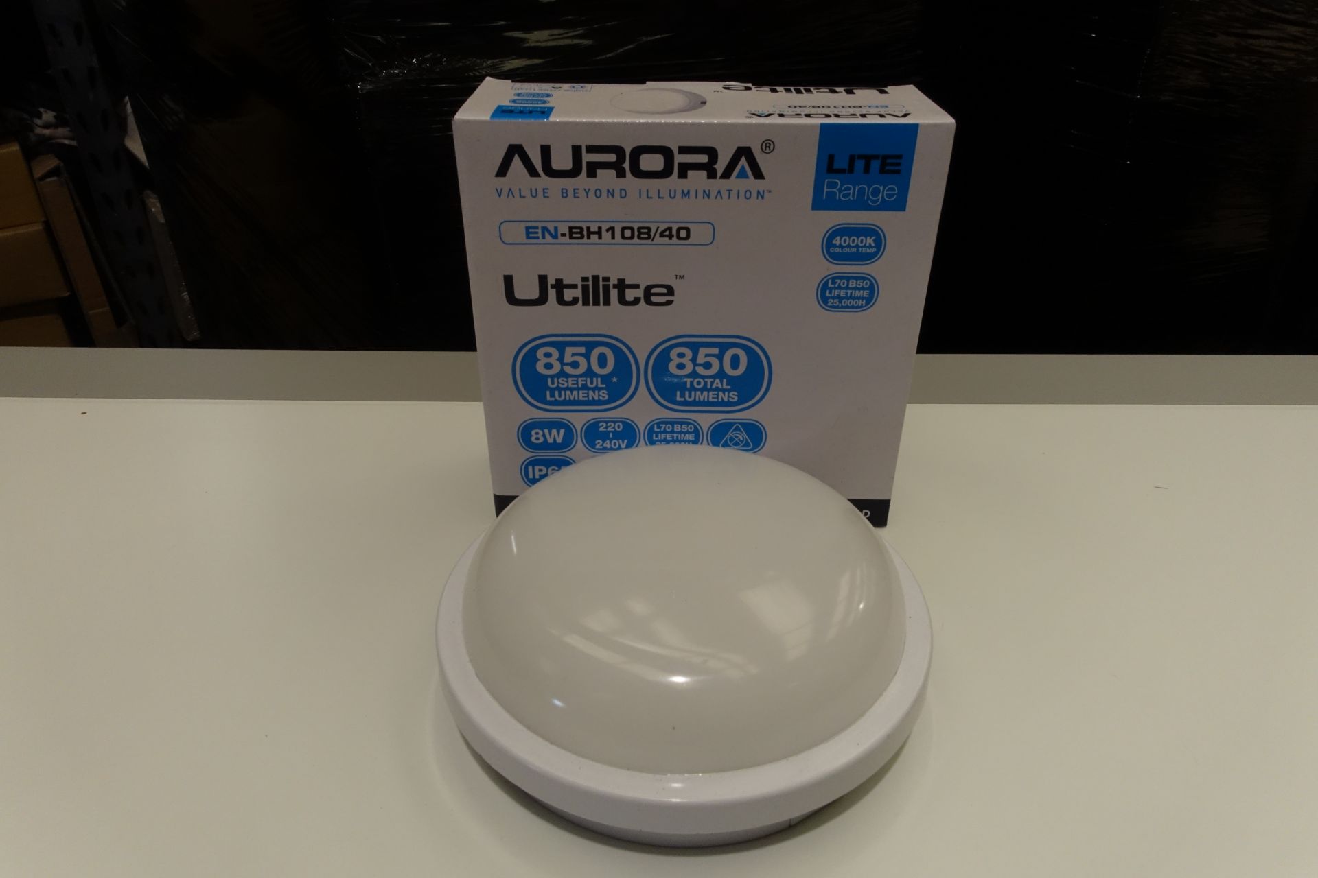 20 x AURORA ENBH108/40 8W LED Round Bulkhead 4000K IP65 White Finish