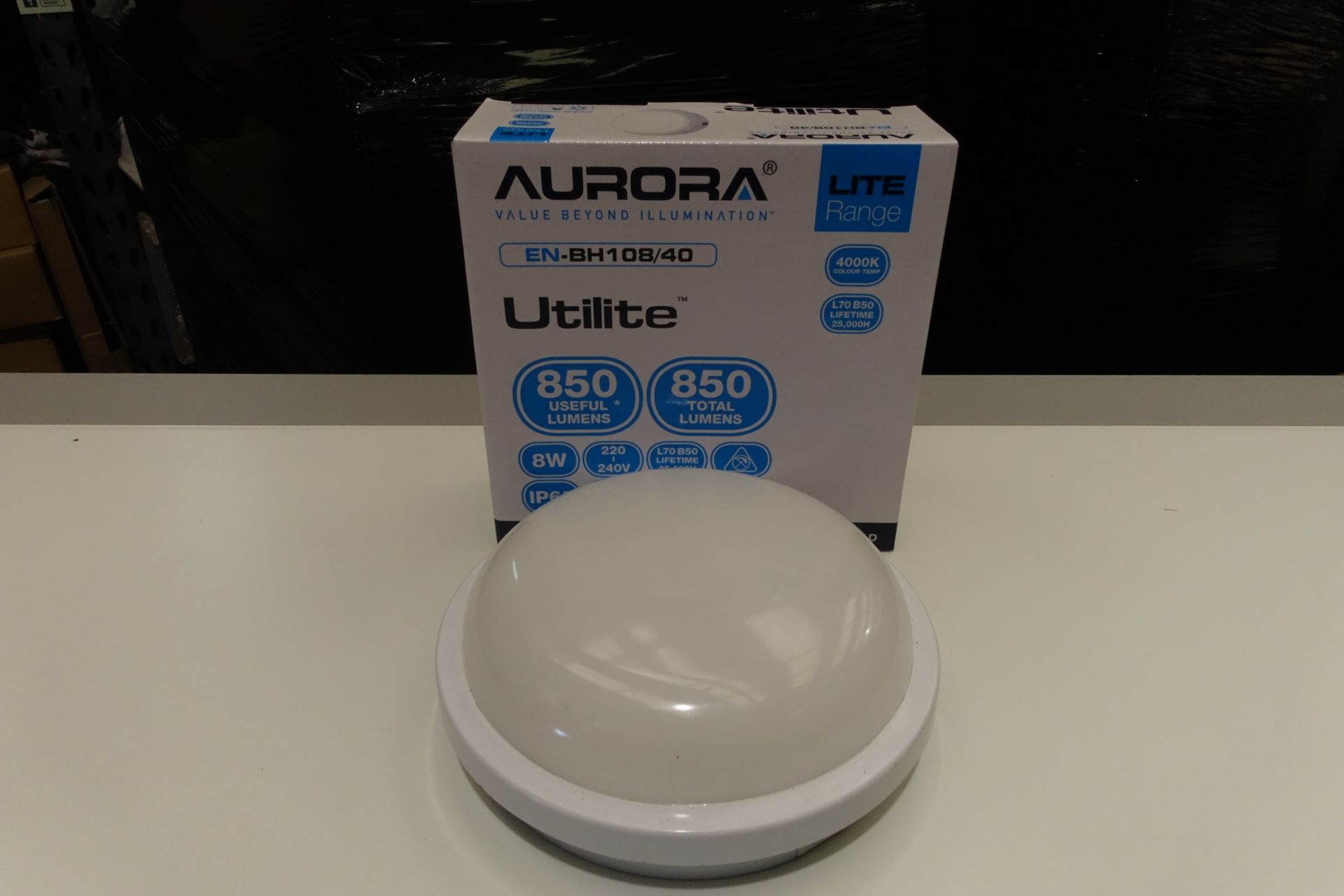 20 x AURORA ENBH108/40 8W LED Round Bulkhead 4000K IP65 White Finish