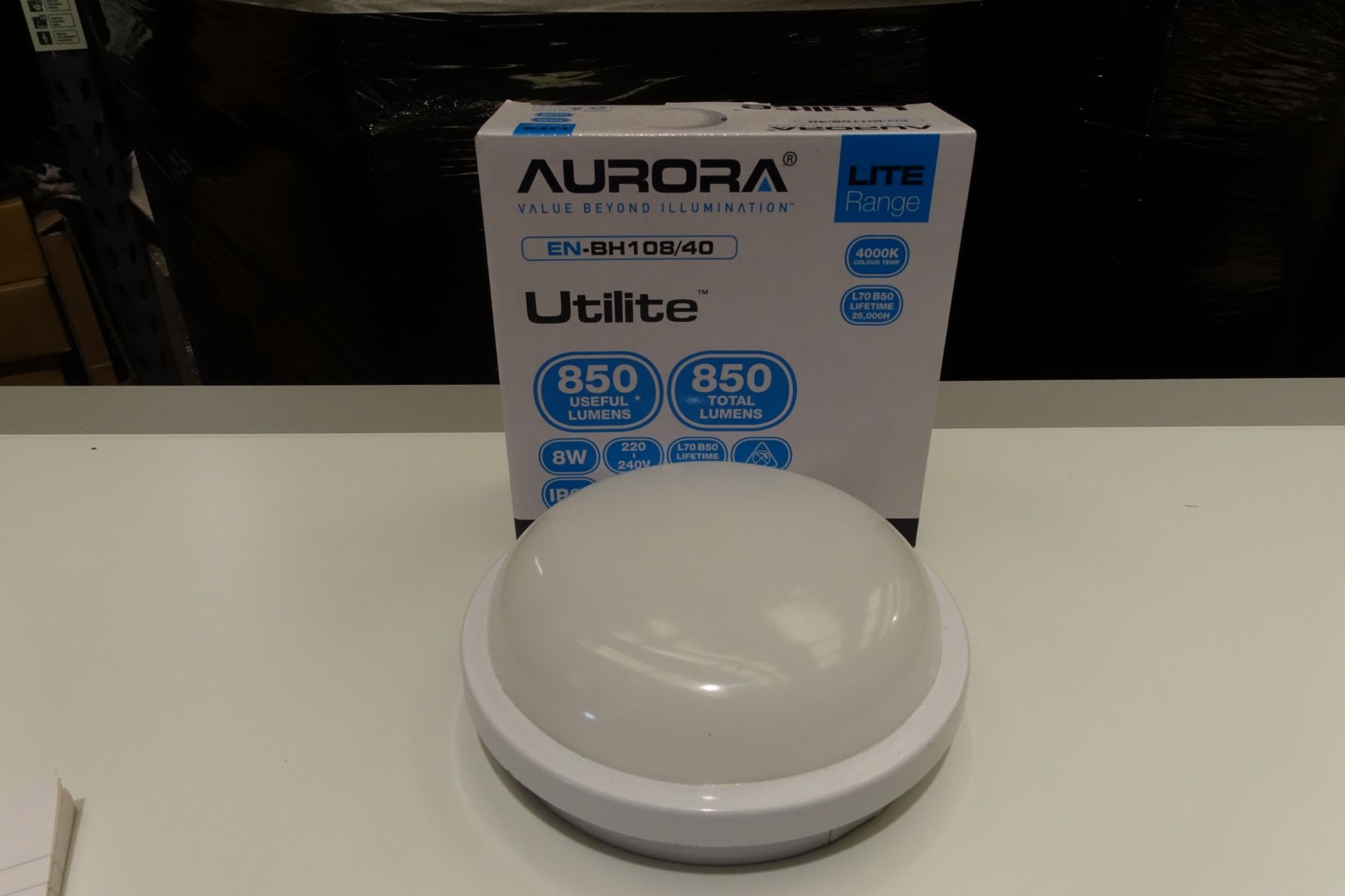 20 x AURORA ENBH108/40 8W LED Round Bulkhead 4000K IP65 White Finish