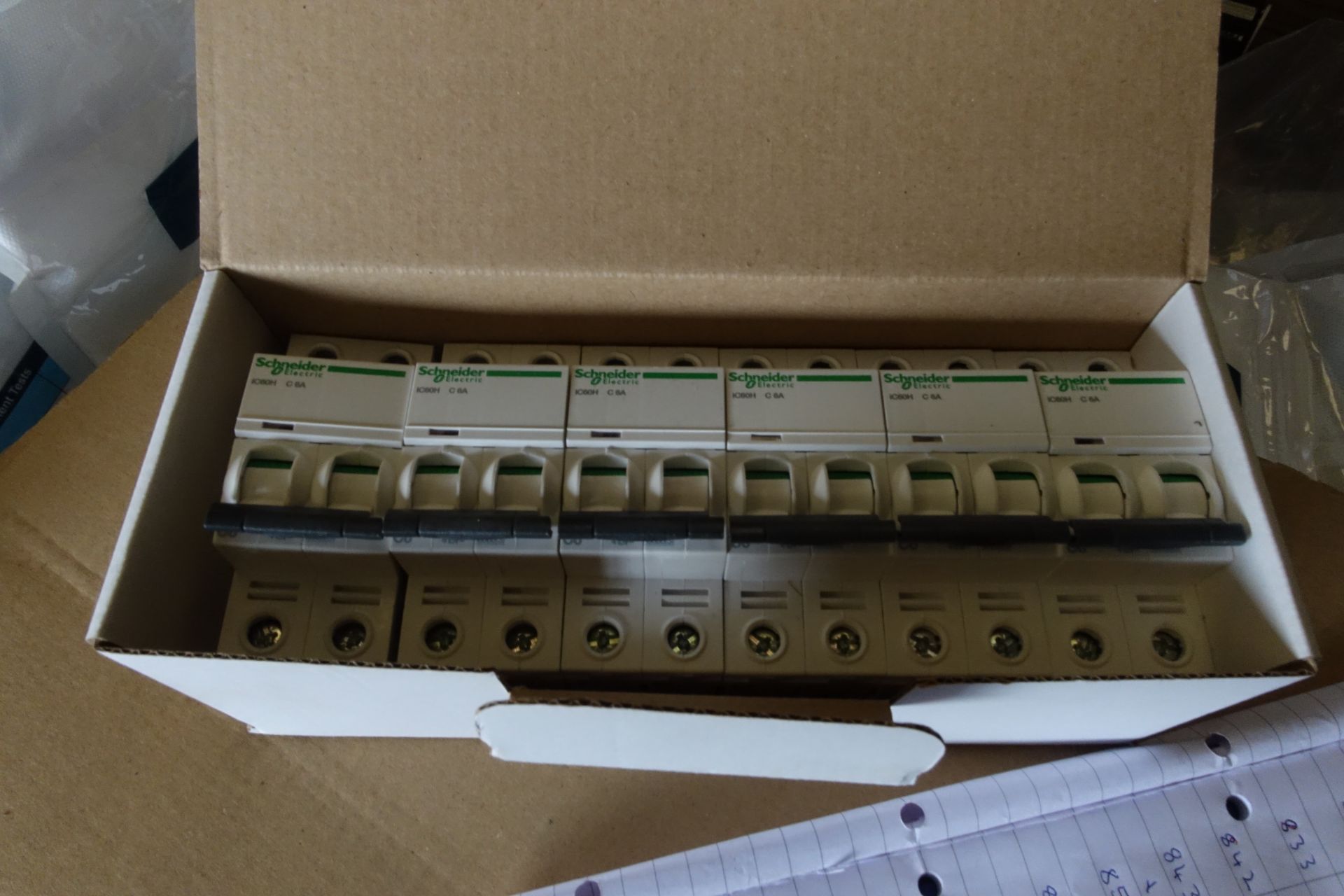 12 X SCHNEIDER A9F54206 6Amp Double Pole Type C MCB