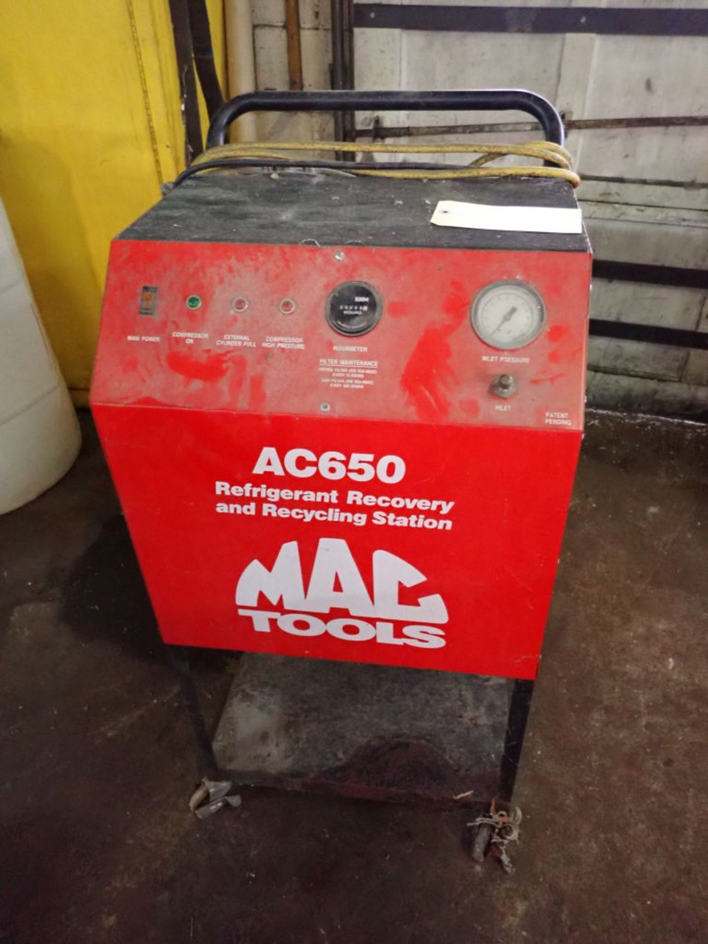 Mac Tools AC 650 Rolling Refrigerant Recovery & Recycling Station