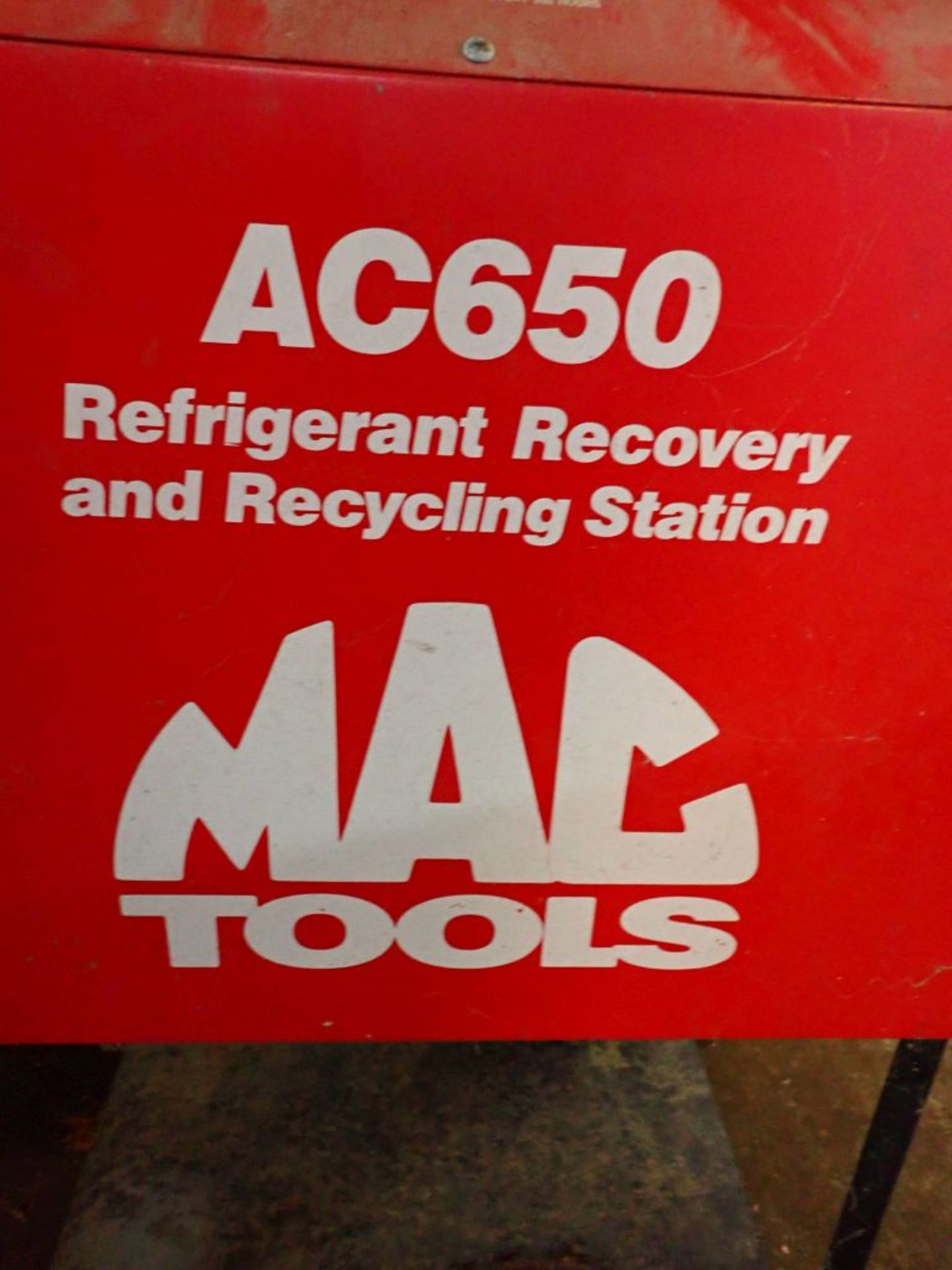 Mac Tools AC 650 Rolling Refrigerant Recovery & Recycling Station - Image 3 of 12