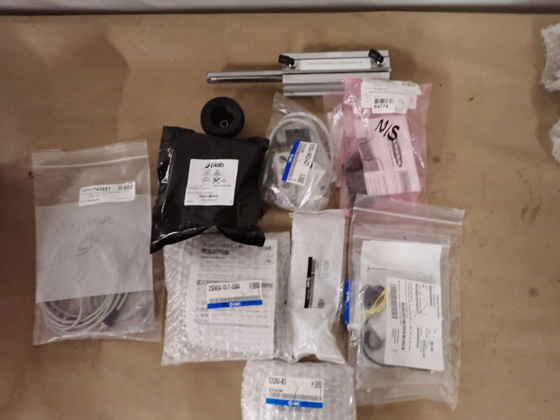 Lot of Assorted Components - Image 5 of 5
