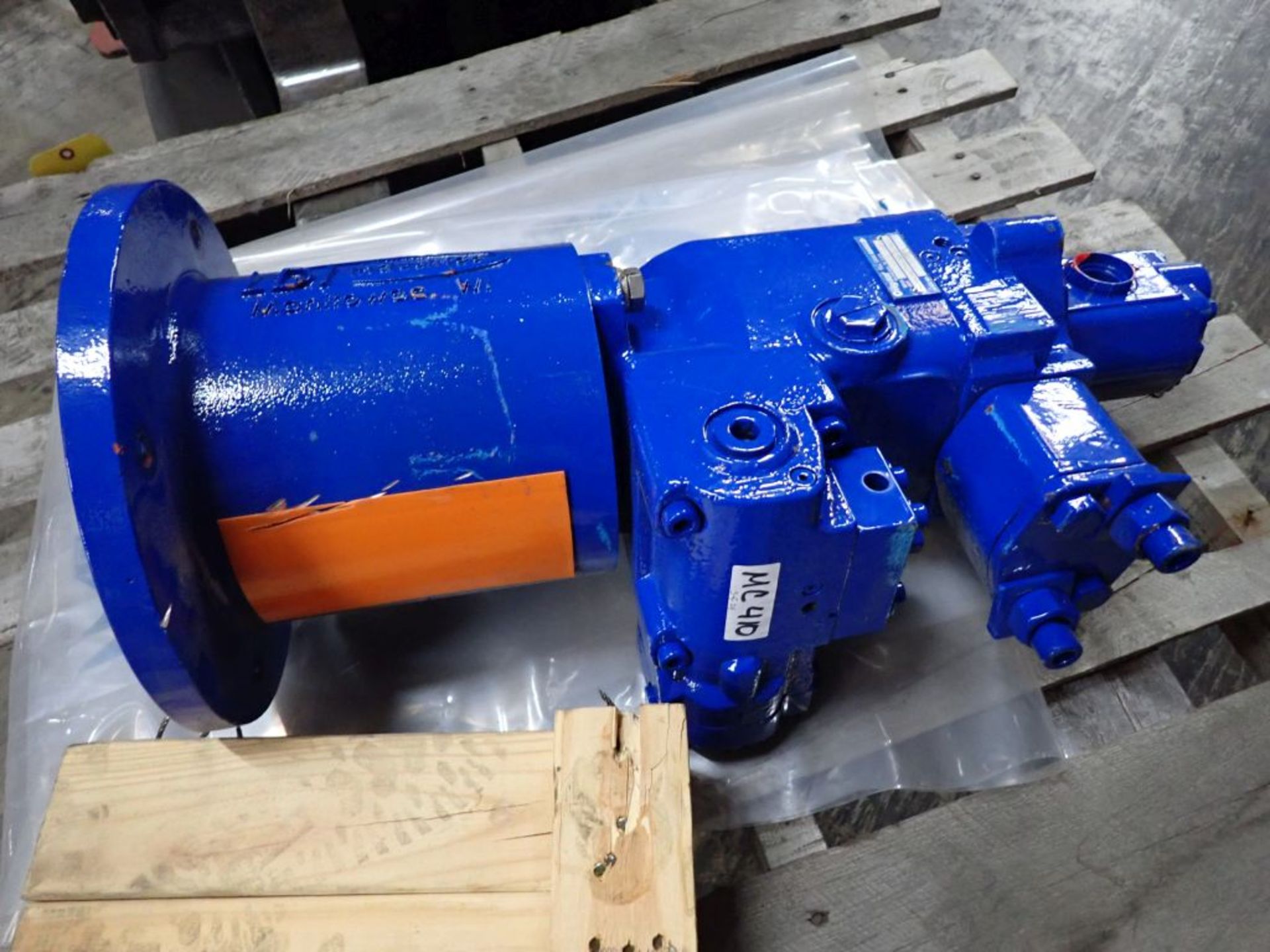 LDI Industries Suction Pump - Image 4 of 8