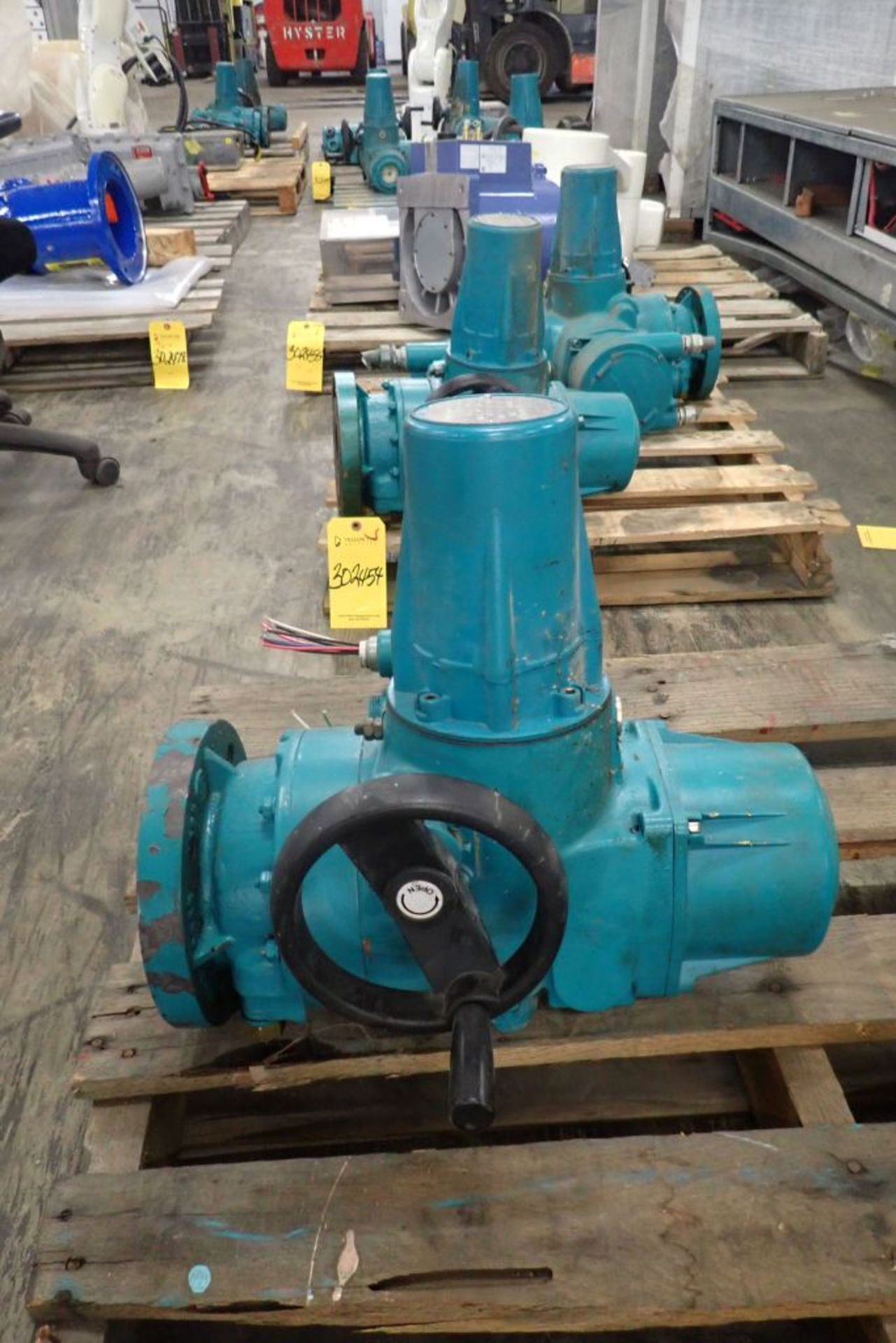 Lot of (2) Keystone Valve Actuators - Image 5 of 7