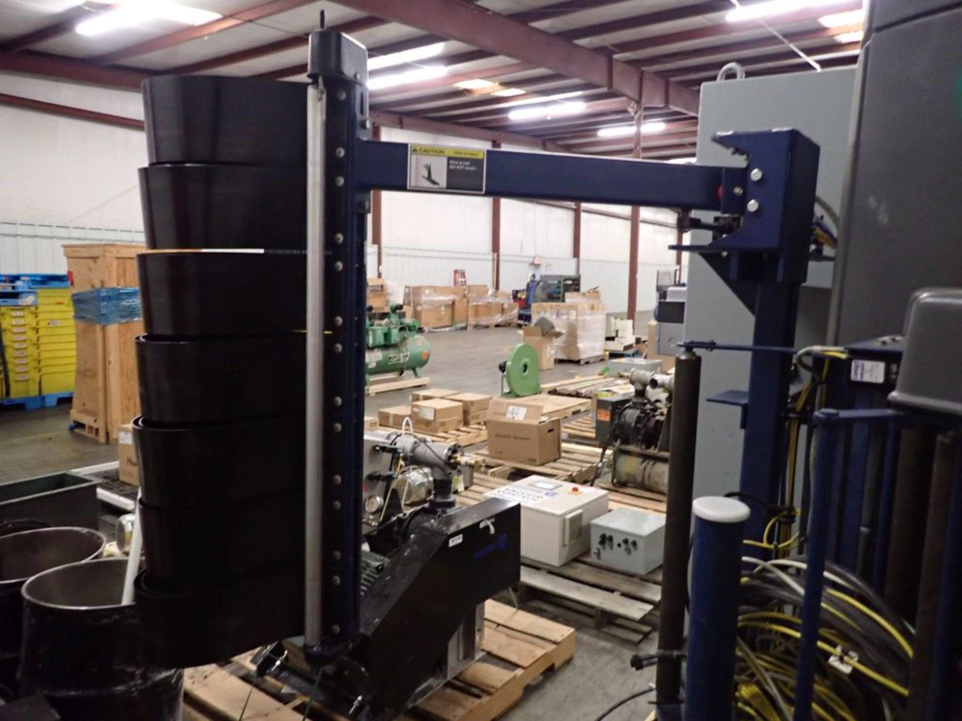 Lantech Pallet Wrapping System with Infeed and Outfeed Conveyor - Image 38 of 99