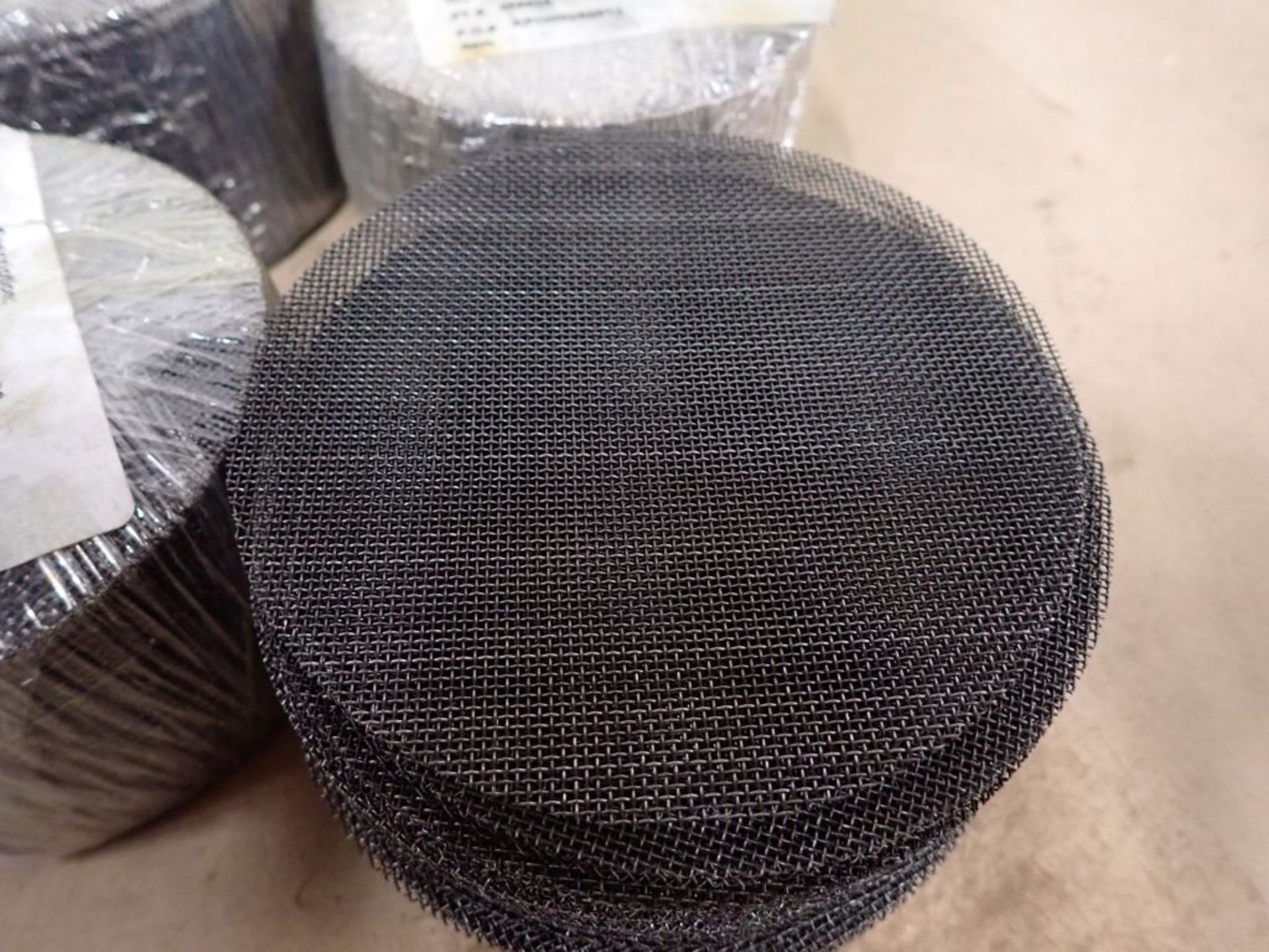 Lot of (900) Pipe Screen Filters - Image 2 of 3