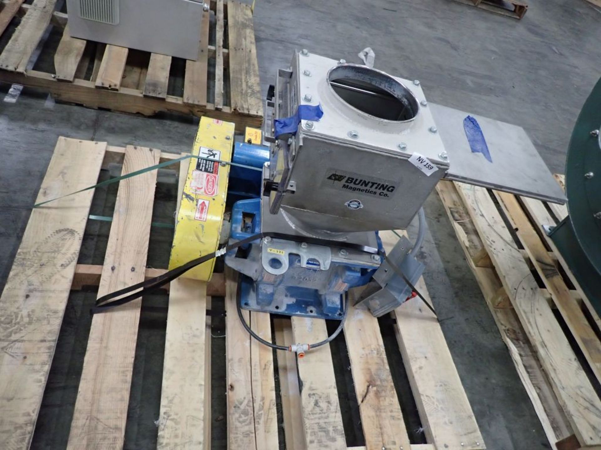 Rotary Feeder with Bunting Magnetics Magnetic Separator Ancaster Conveying System - Image 5 of 13