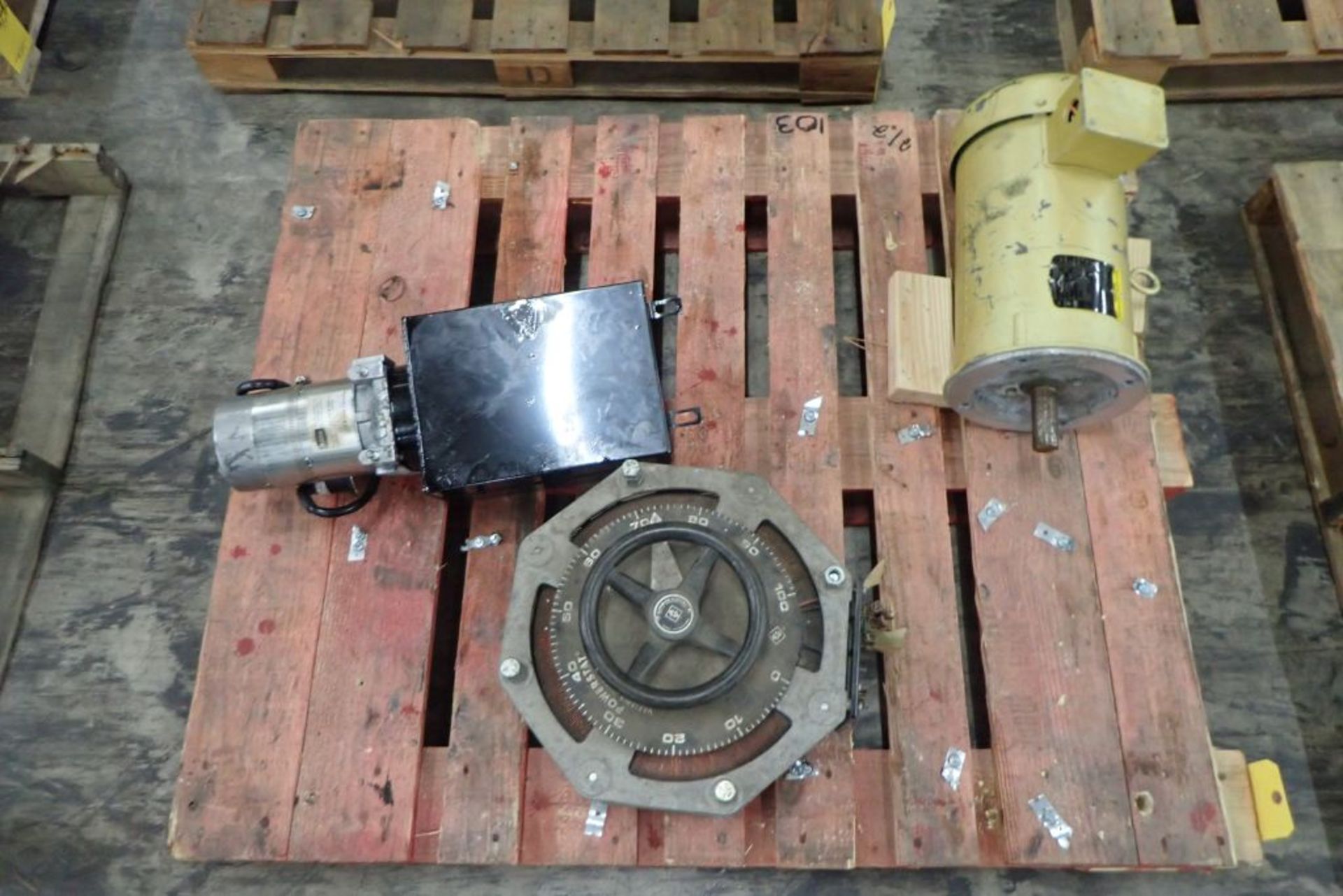 Lot of Transformer, Motor and Hydraulic Power Assembly - Image 2 of 16