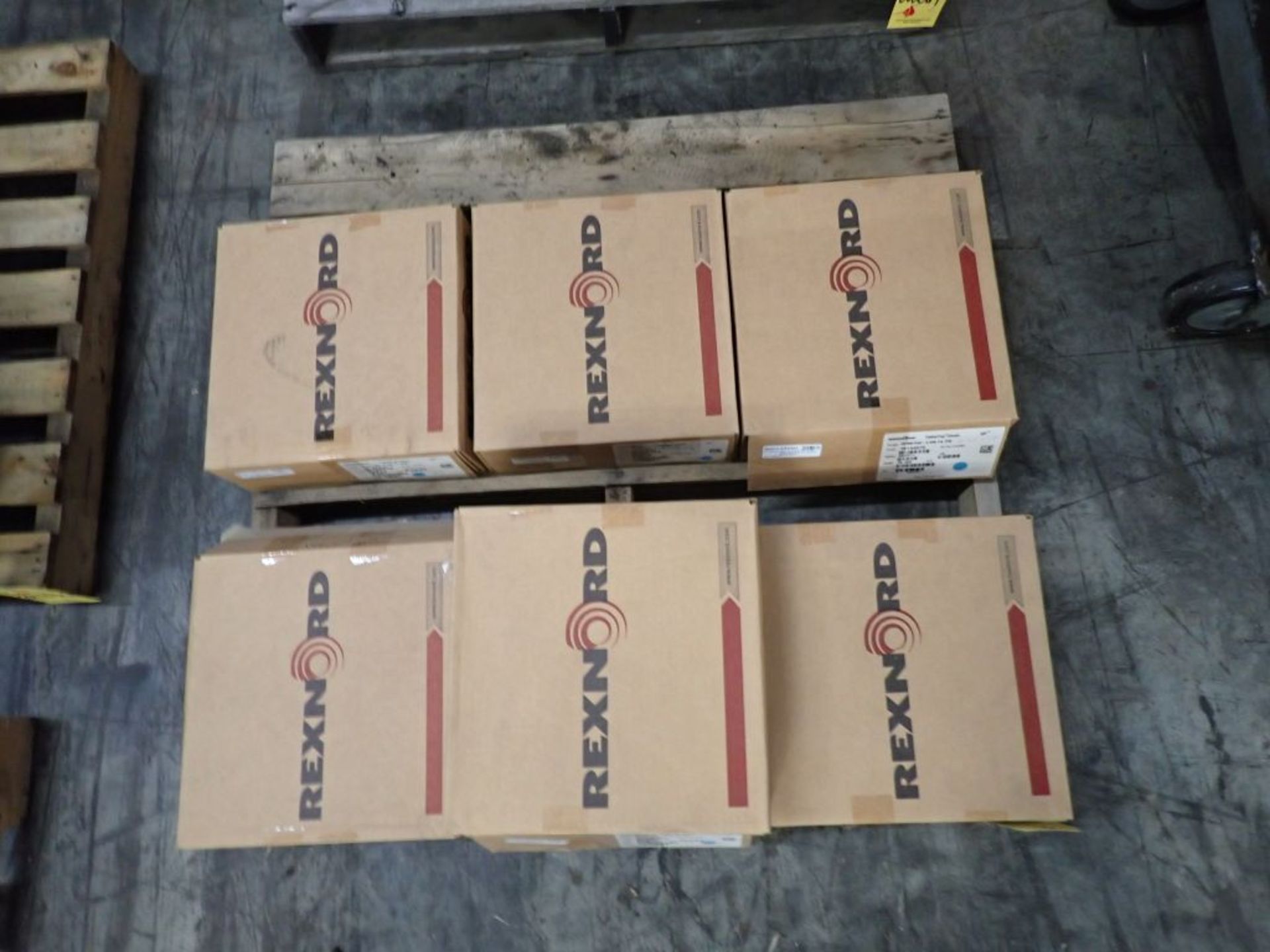 Lot of (7) Boxes of Rexnord Table Top Chain - Image 4 of 11