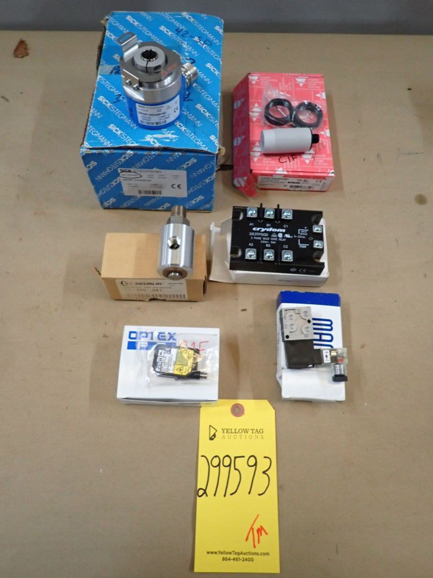 Lot of (6) Assorted Components