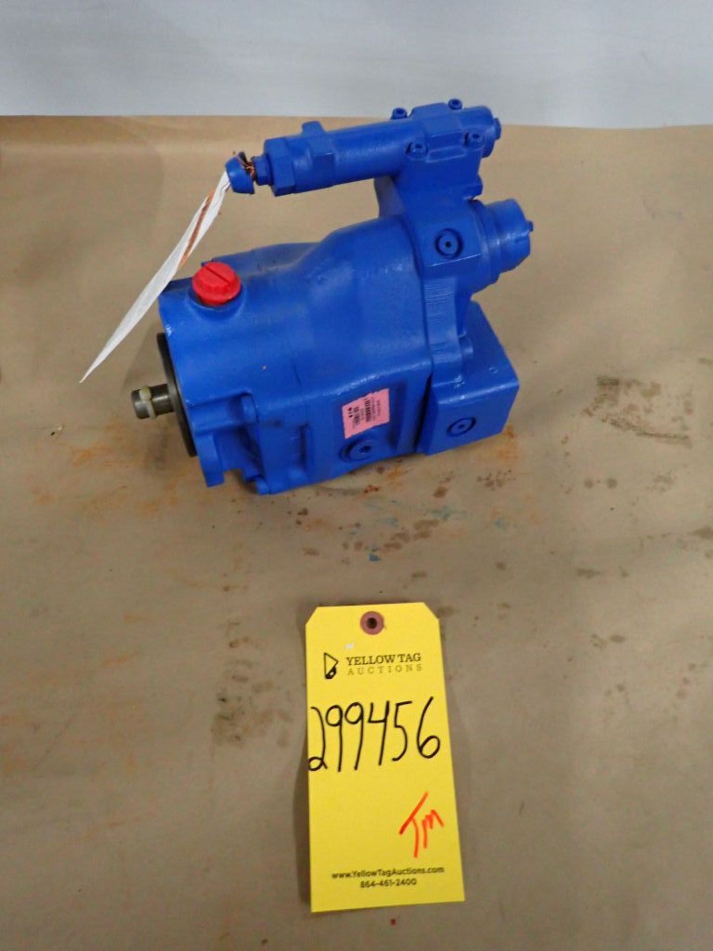Eaton Hydraulic Pump - Image 2 of 4