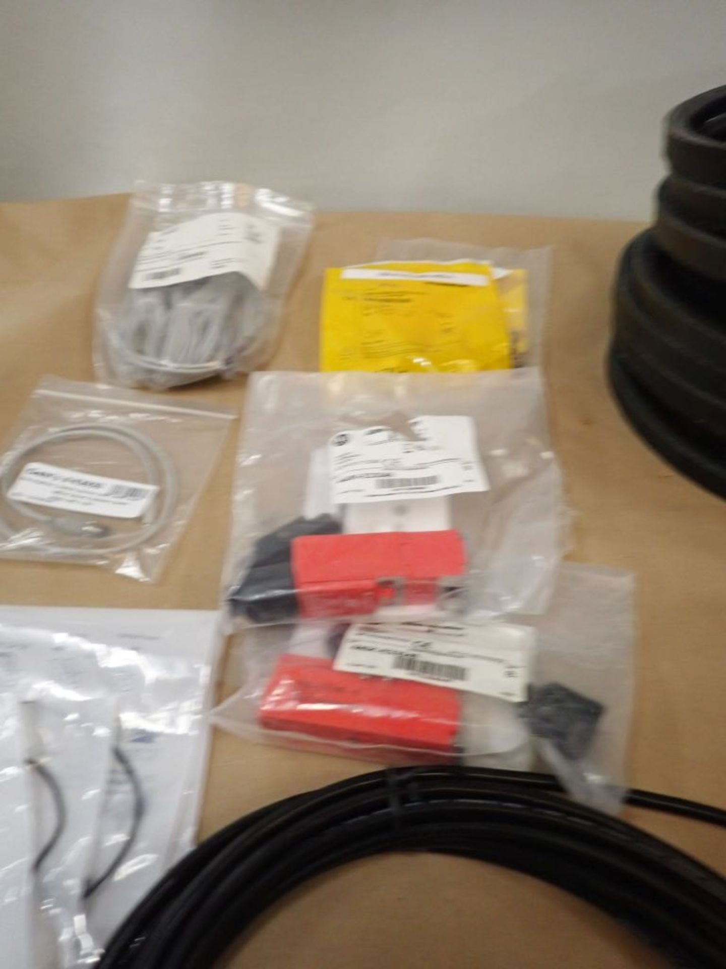 Lot of Assorted Components - Image 3 of 5