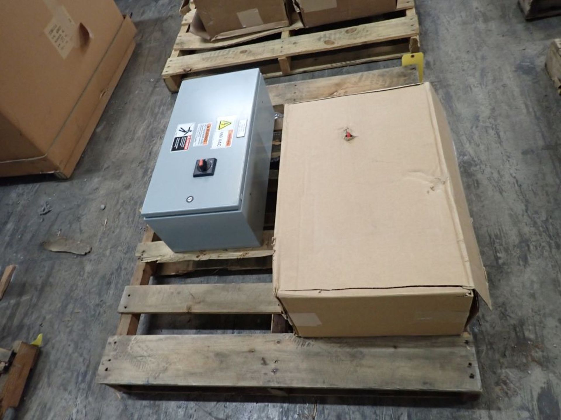 Lot of (2) Hoffman Nvent Industrial Control Panel Enclosures with Contents - Bild 3 aus 15