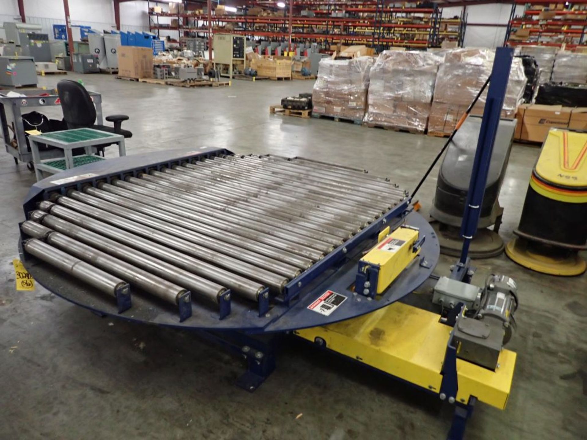Lantech Pallet Wrapping System with Infeed and Outfeed Conveyor - Image 78 of 99