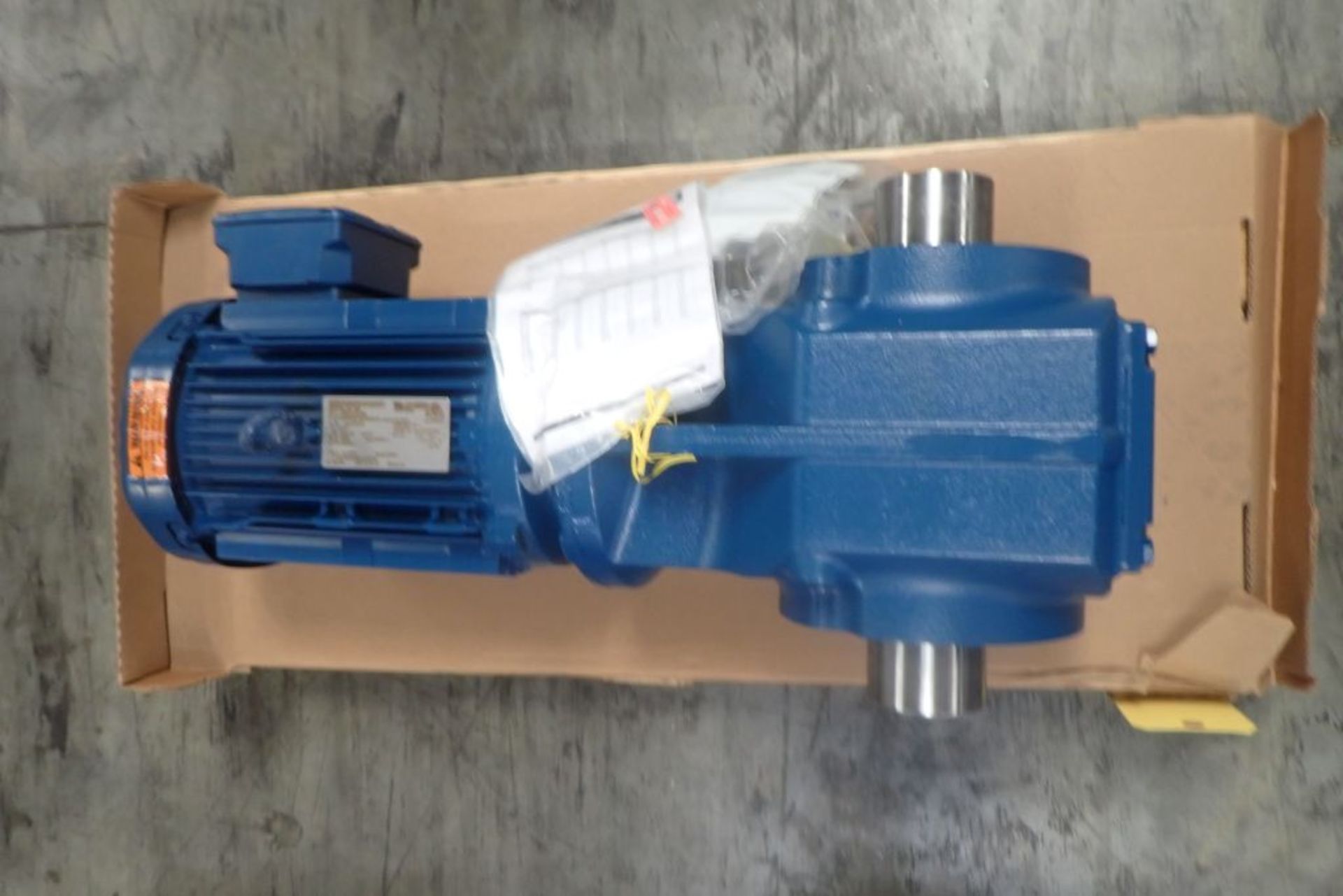 Sew-Eurodrive 3.0 HP Gearmotor - Image 2 of 5