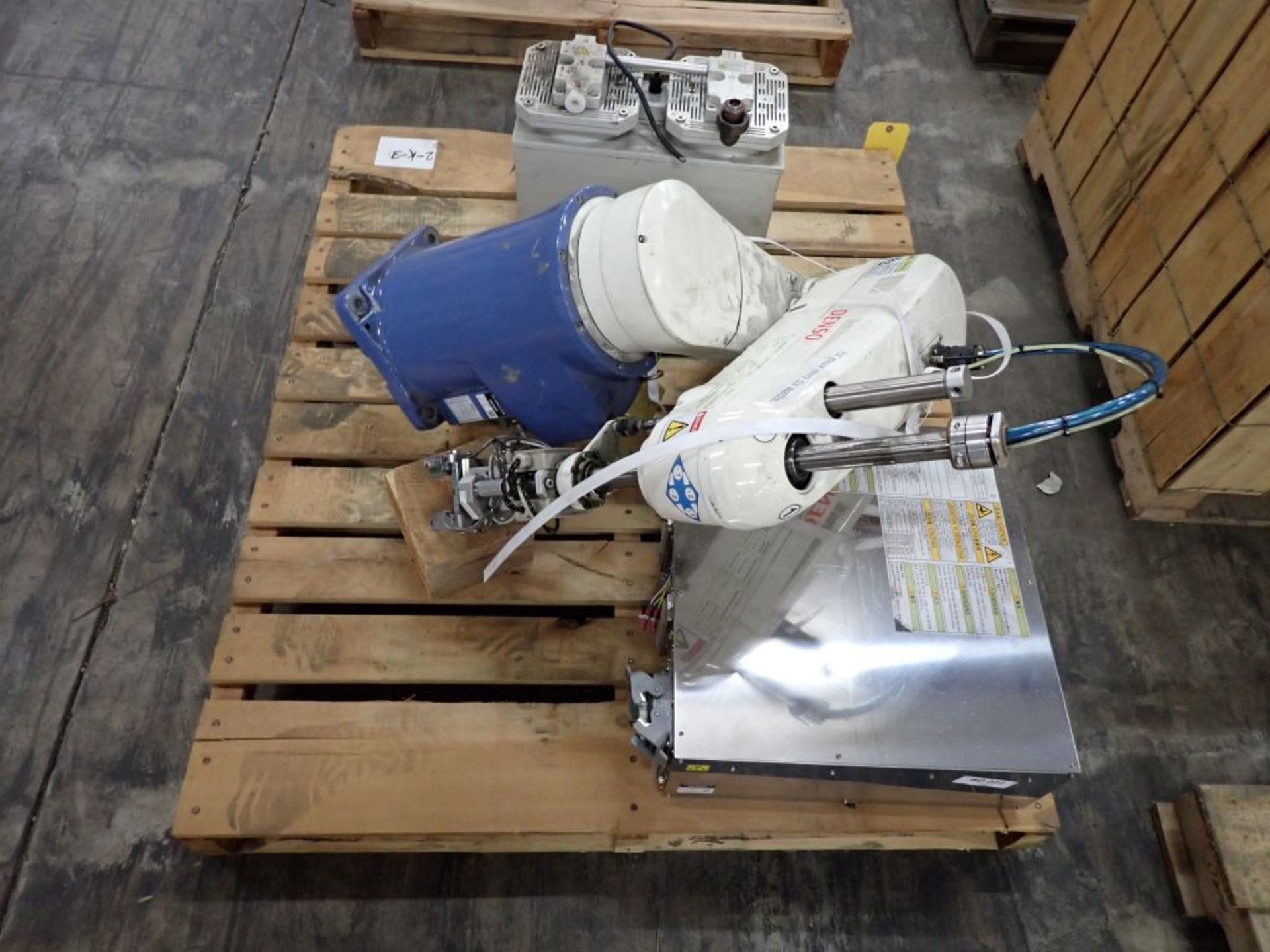 Robot Control with Industrial Robot and Vacuum Pump - Image 2 of 11