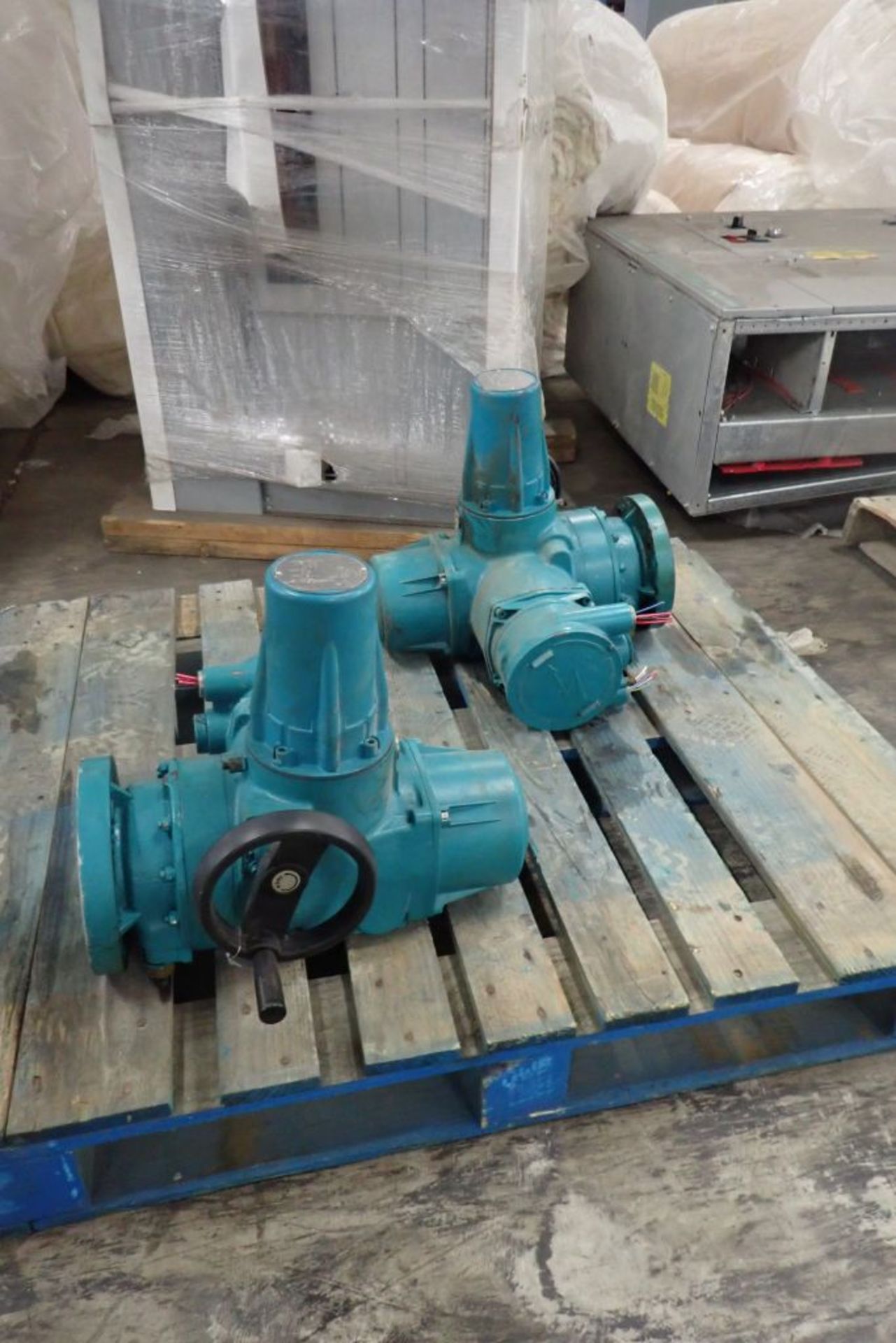 Lot of (2) Keystone Valve Actuators - Image 4 of 7