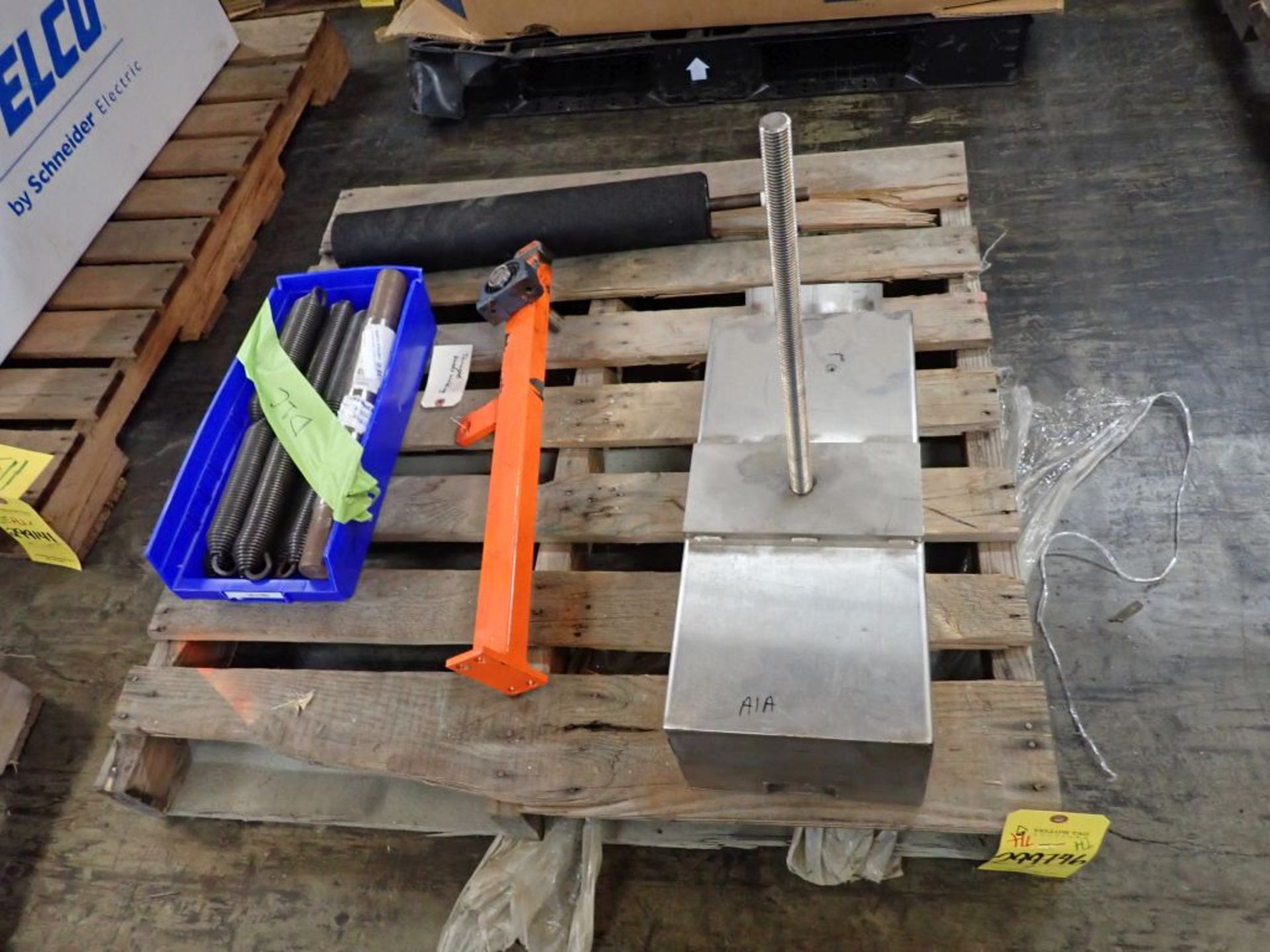 Lot of Assorted Heating Flow Guard, Roller and Lanfranchi Shaft