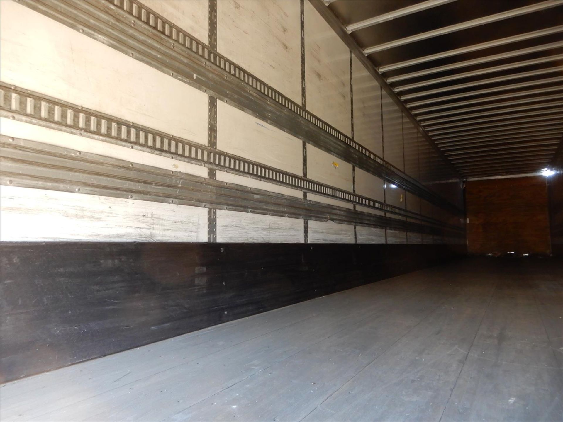2012 Stoughton Trailer - Located in Indianapolis, IN - Image 23 of 30