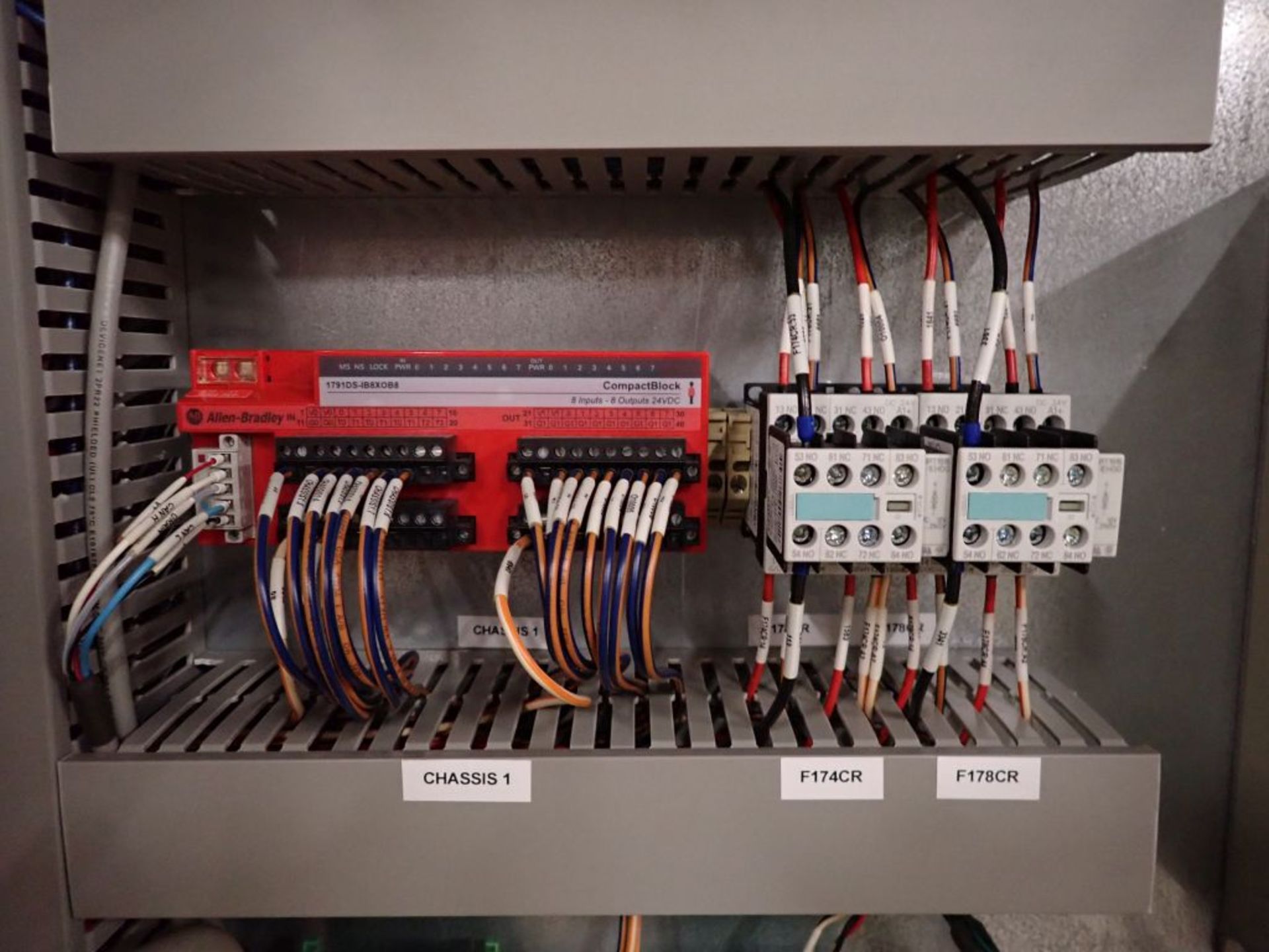 Control Panel with (2) Allen Bradley Powerflex 700 Drives - Bild 35 aus 48