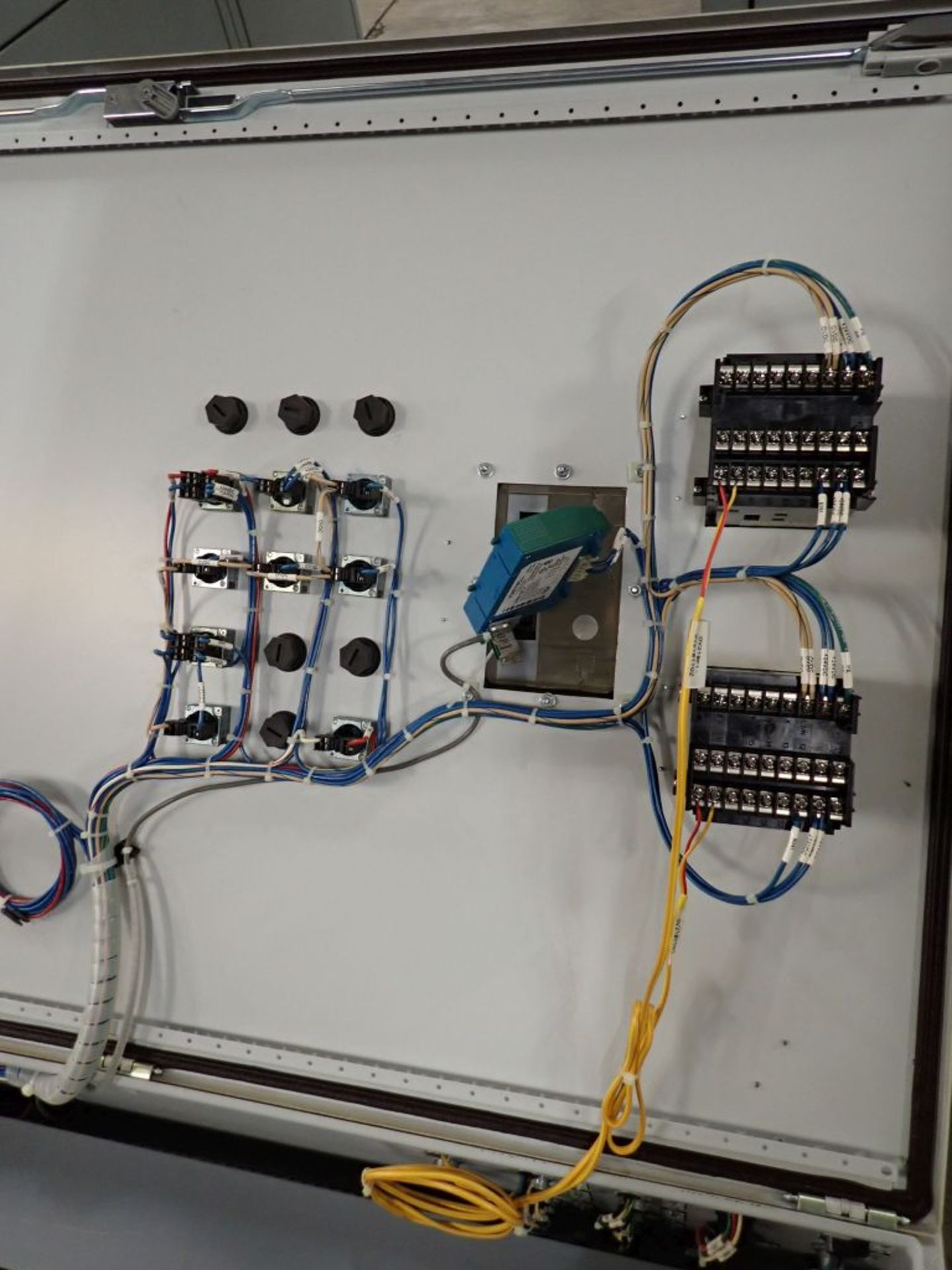 Control Panel with Contents - Image 4 of 27