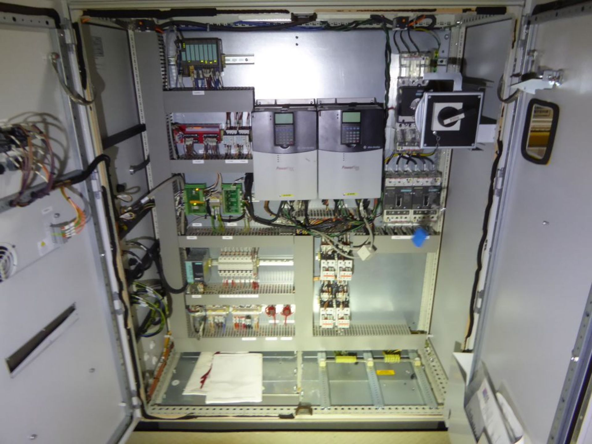 Control Panel with (2) Allen Bradley Powerflex 700 Drives - Bild 2 aus 25
