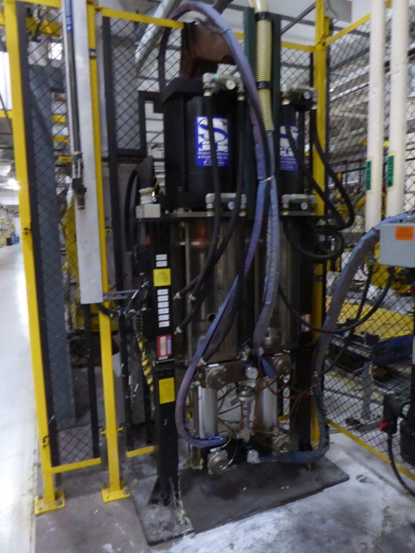 Sealant Equipment and Engineering Techcon Meter Mix Dispense System - Bild 2 aus 20
