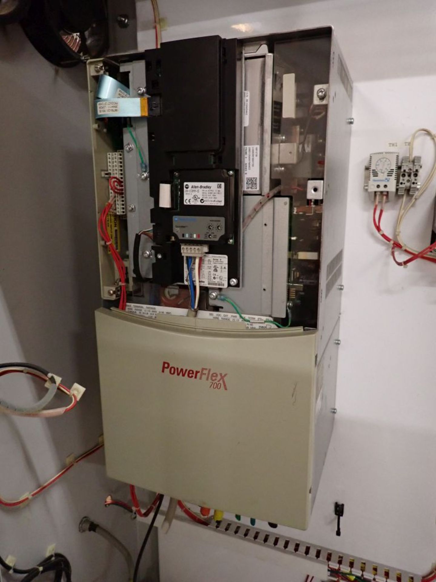 Allen-Bradley Powerflex 700 Drive Panel - Bild 9 aus 14