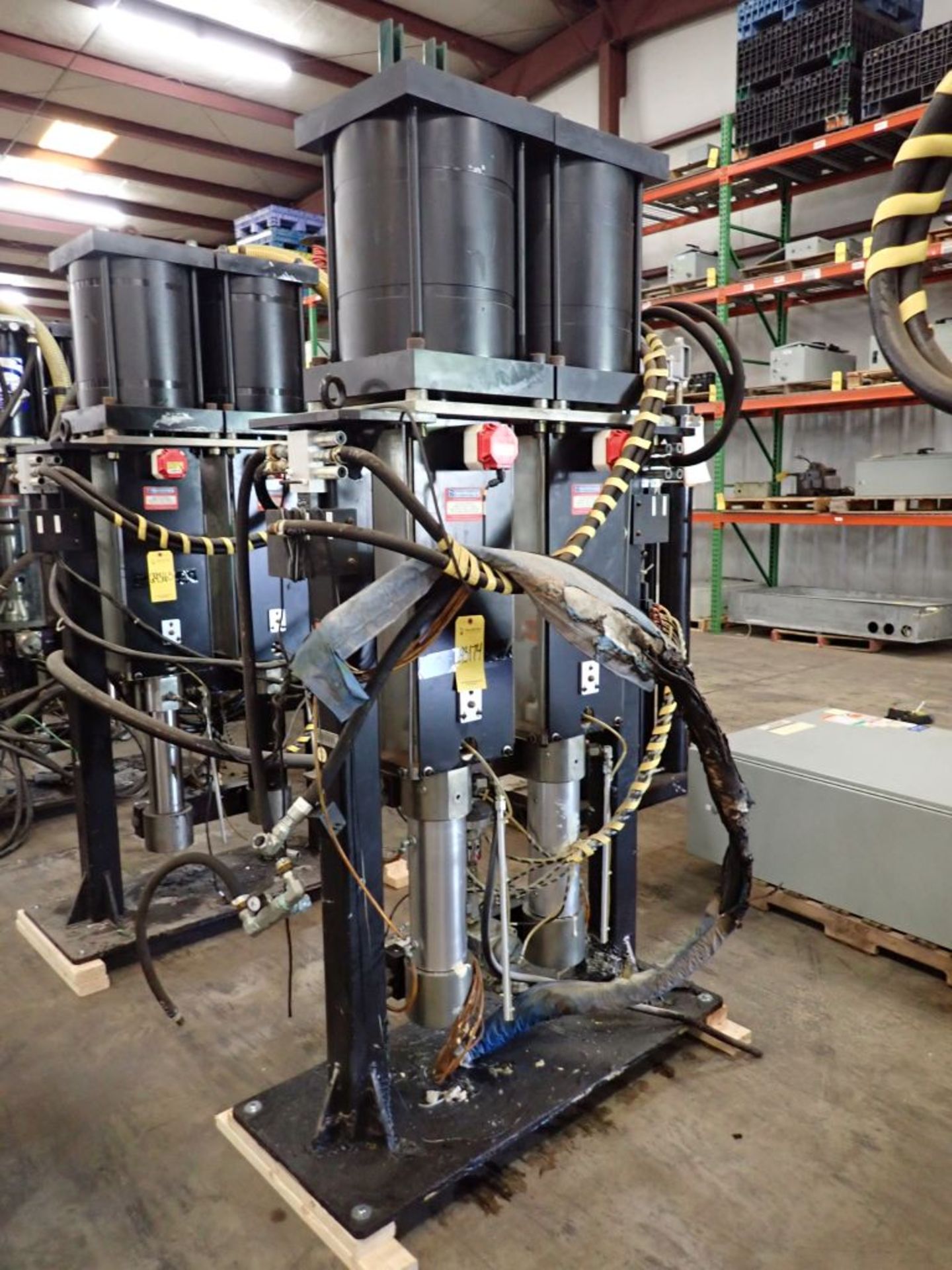 Sealant Equipment and Engineering Techcon Meter Mix Dispense System - Bild 3 aus 20