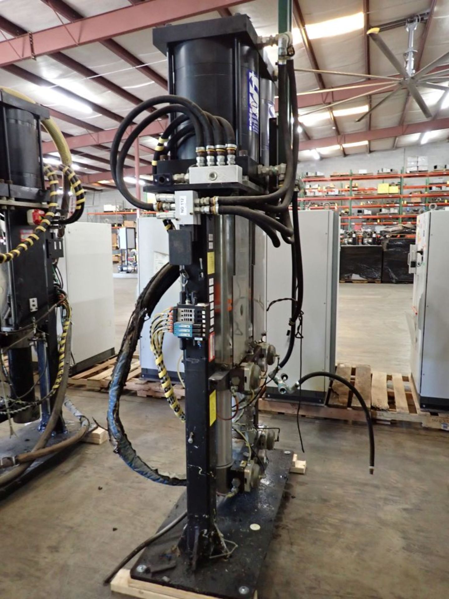Sealant Equipment and Engineering Techcon Meter Mix Dispense System - Bild 5 aus 20